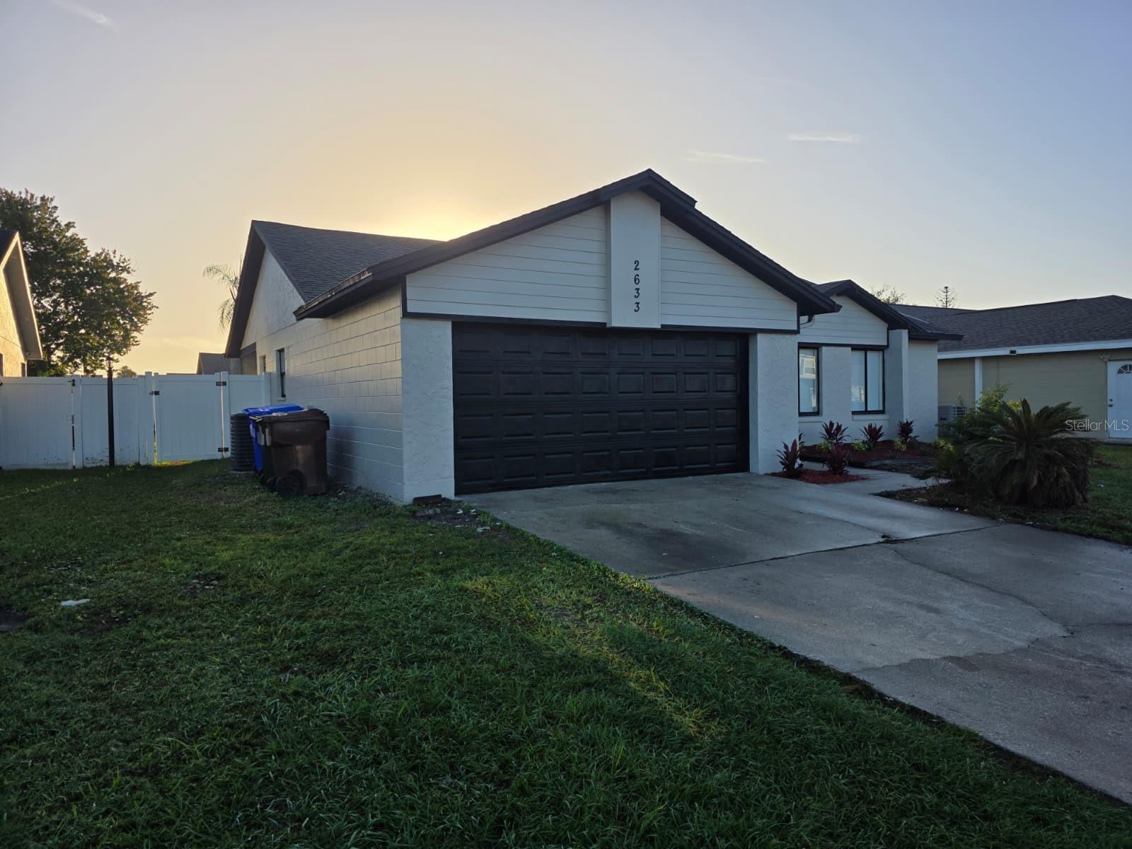 Single Family Residence at 2633 DIXIE LN, KISSIMMEE, photo 2 of 23