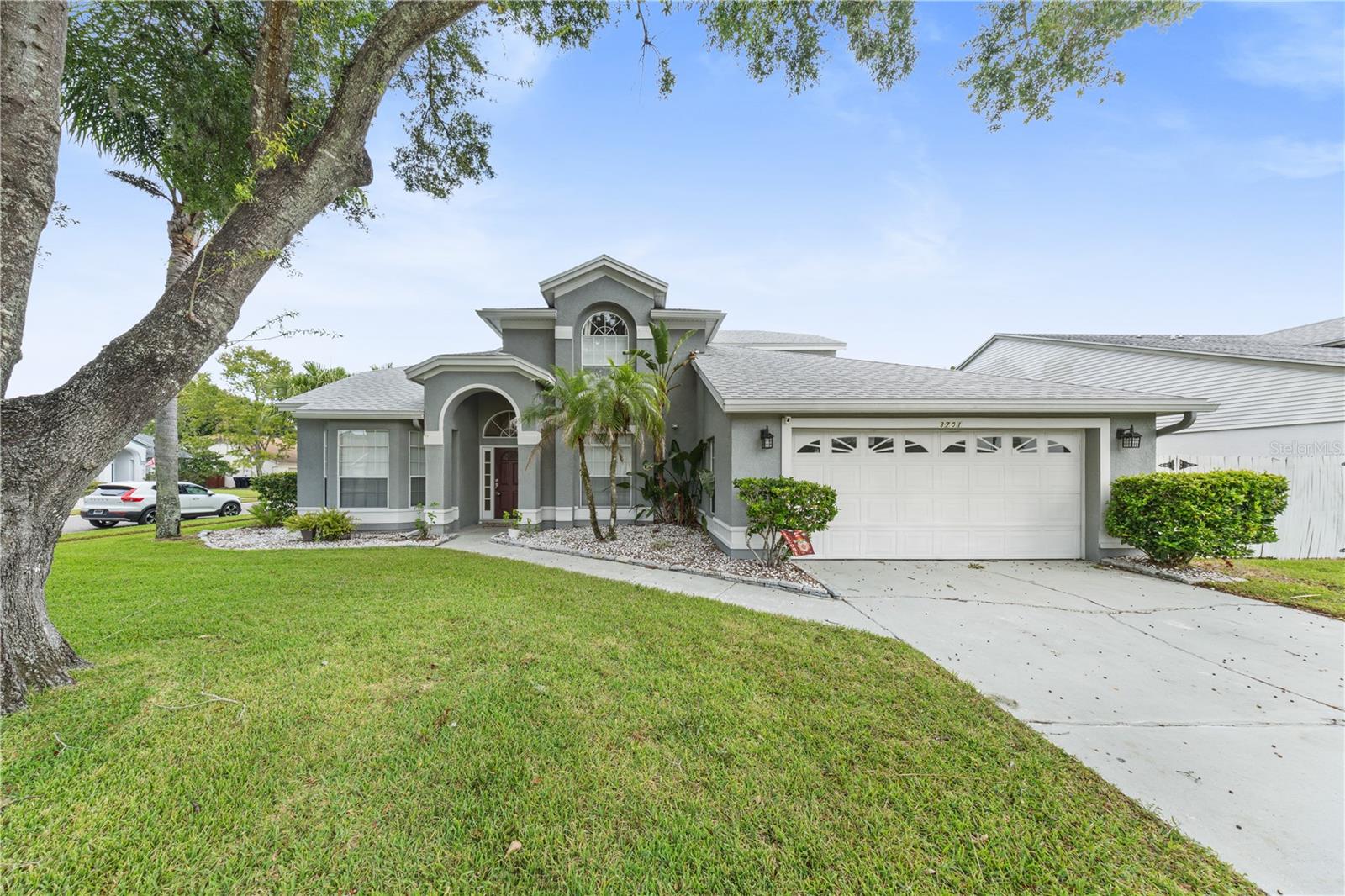 Single Family Residence at 3701 BEAVER RIDGE DR, ORLANDO, photo 2 of 76