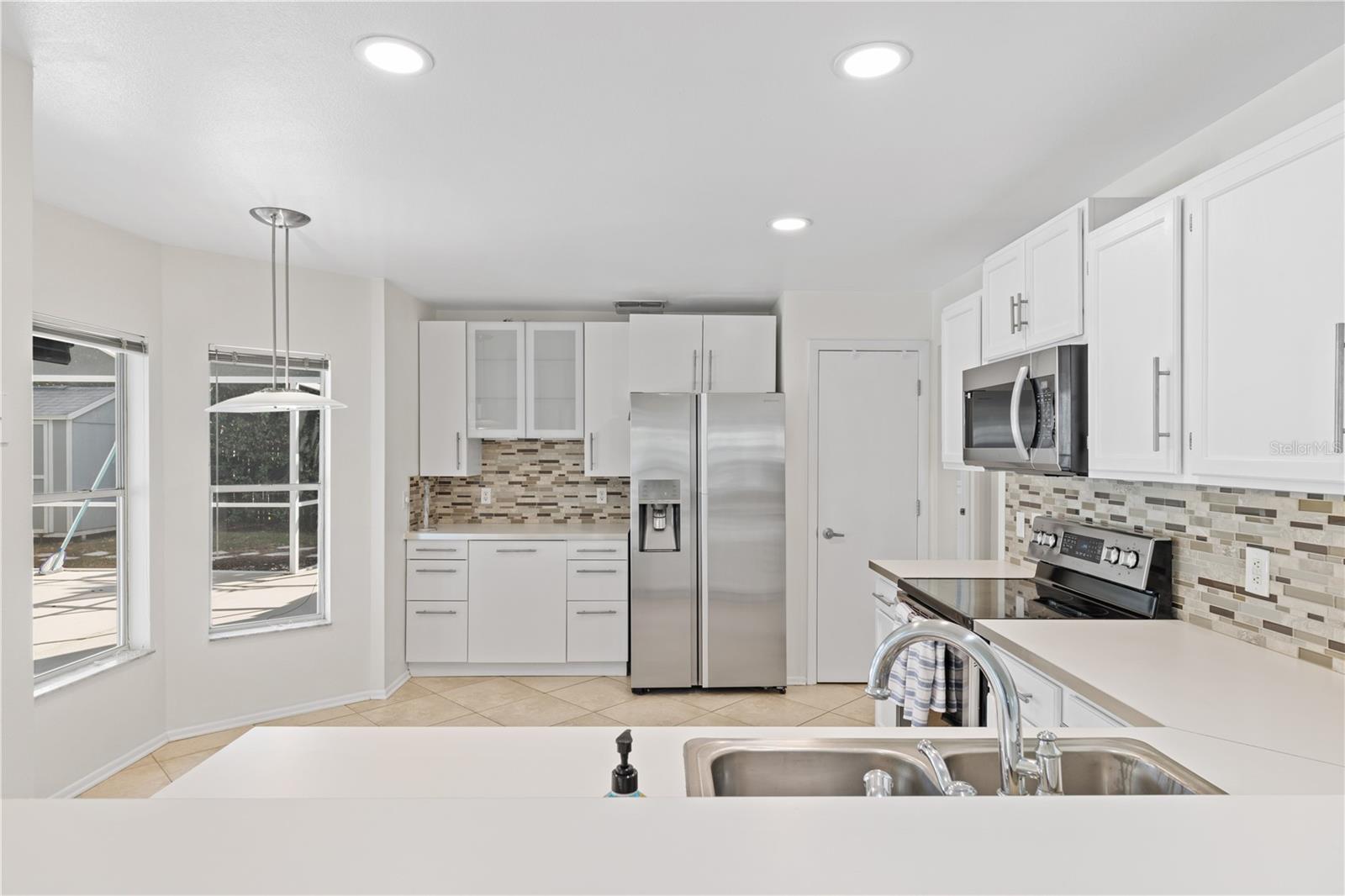 Single Family Residence at 3701 BEAVER RIDGE DR, ORLANDO, photo 21 of 76