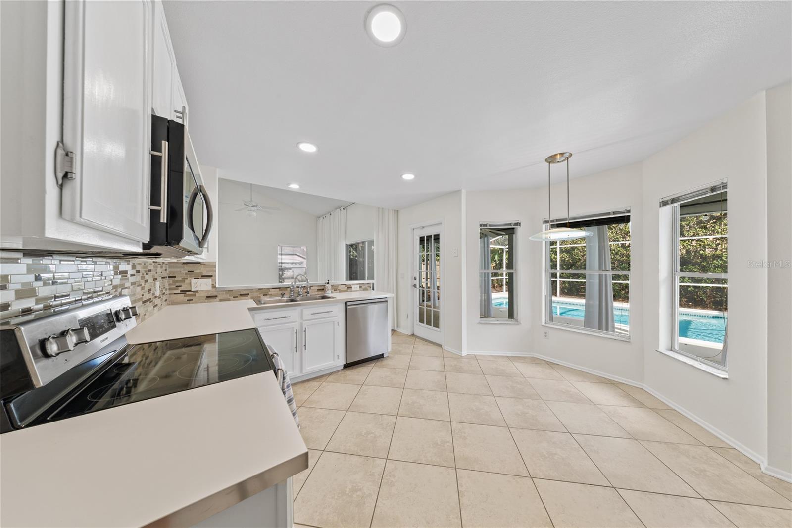 Single Family Residence at 3701 BEAVER RIDGE DR, ORLANDO, photo 28 of 76