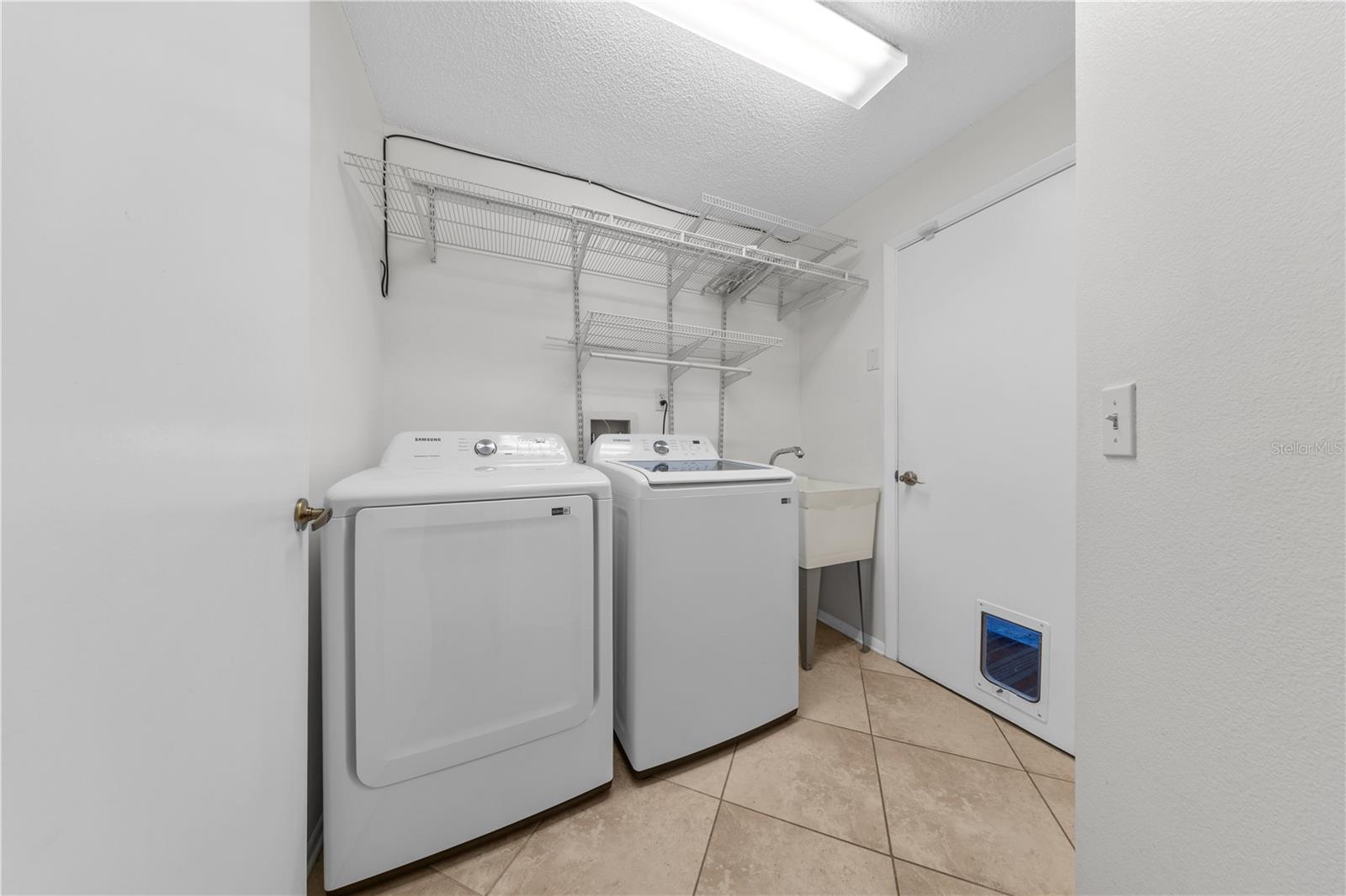 Laundry room on the 1st floor - 3701 BEAVER RIDGE DR, ORLANDO