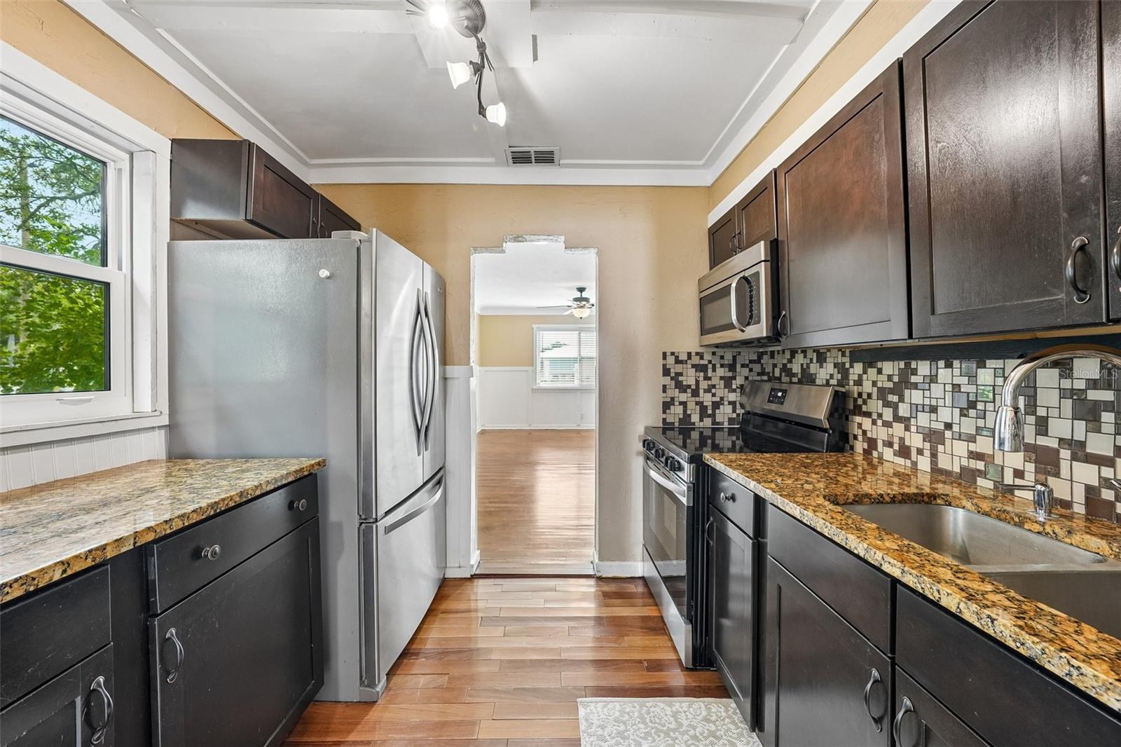 Single Family Residence at 4601 16TH AVE N, ST PETERSBURG, photo 12 of 38