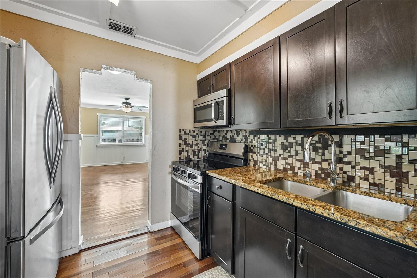 Single Family Residence at 4601 16TH AVE N, ST PETERSBURG, photo 13 of 38