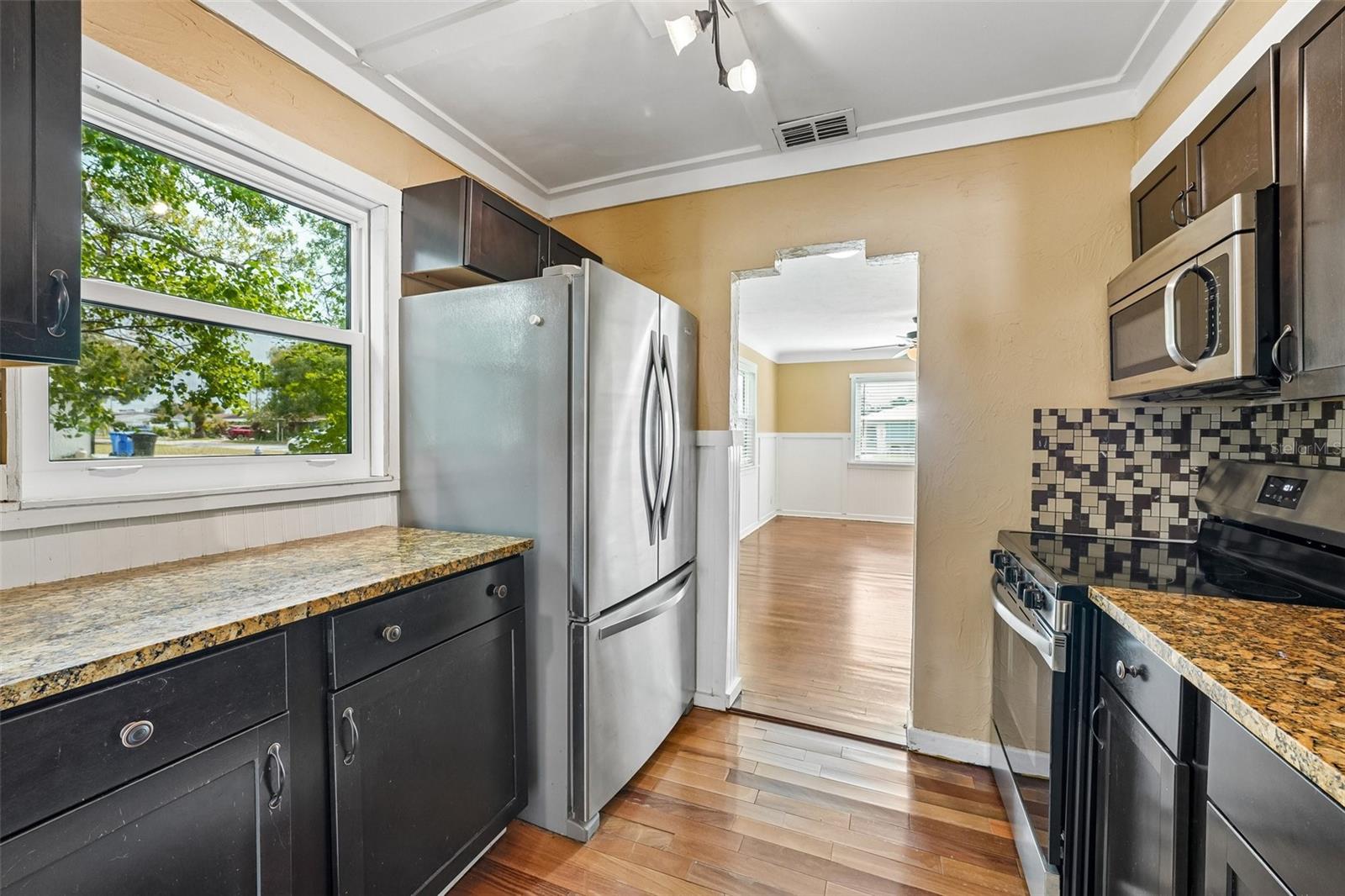 Single Family Residence at 4601 16TH AVE N, ST PETERSBURG, photo 14 of 38