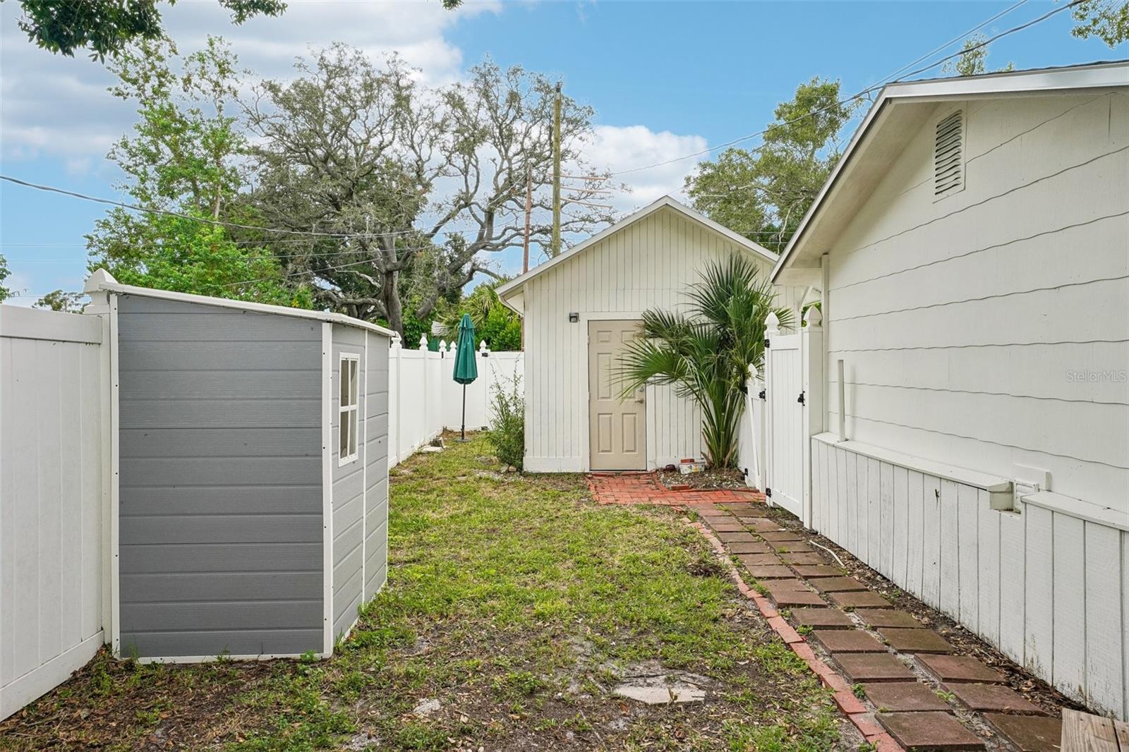 Single Family Residence at 4601 16TH AVE N, ST PETERSBURG, photo 33 of 38