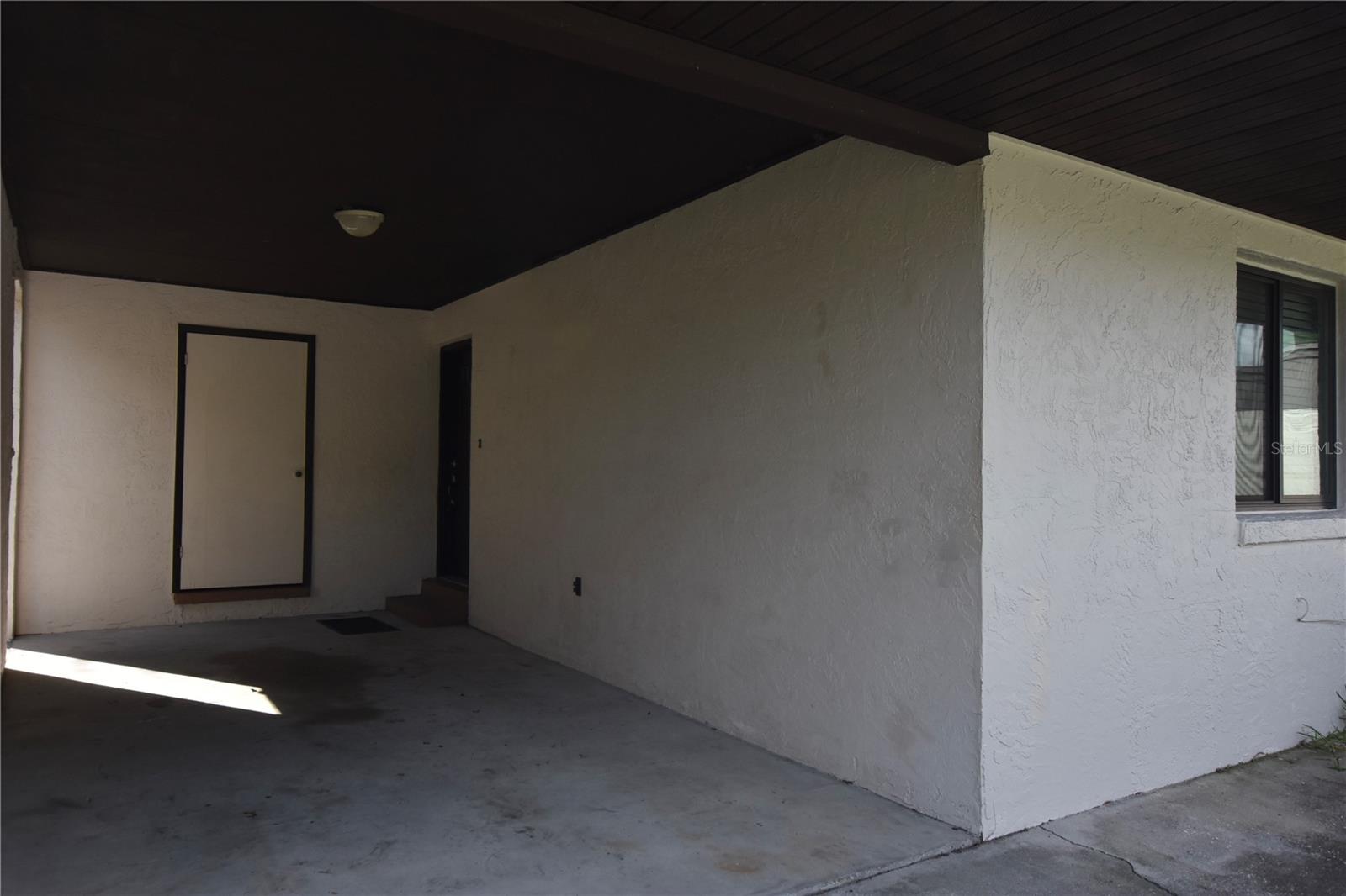 Carport - 361 LAKE HARRIS DR, LAKELAND