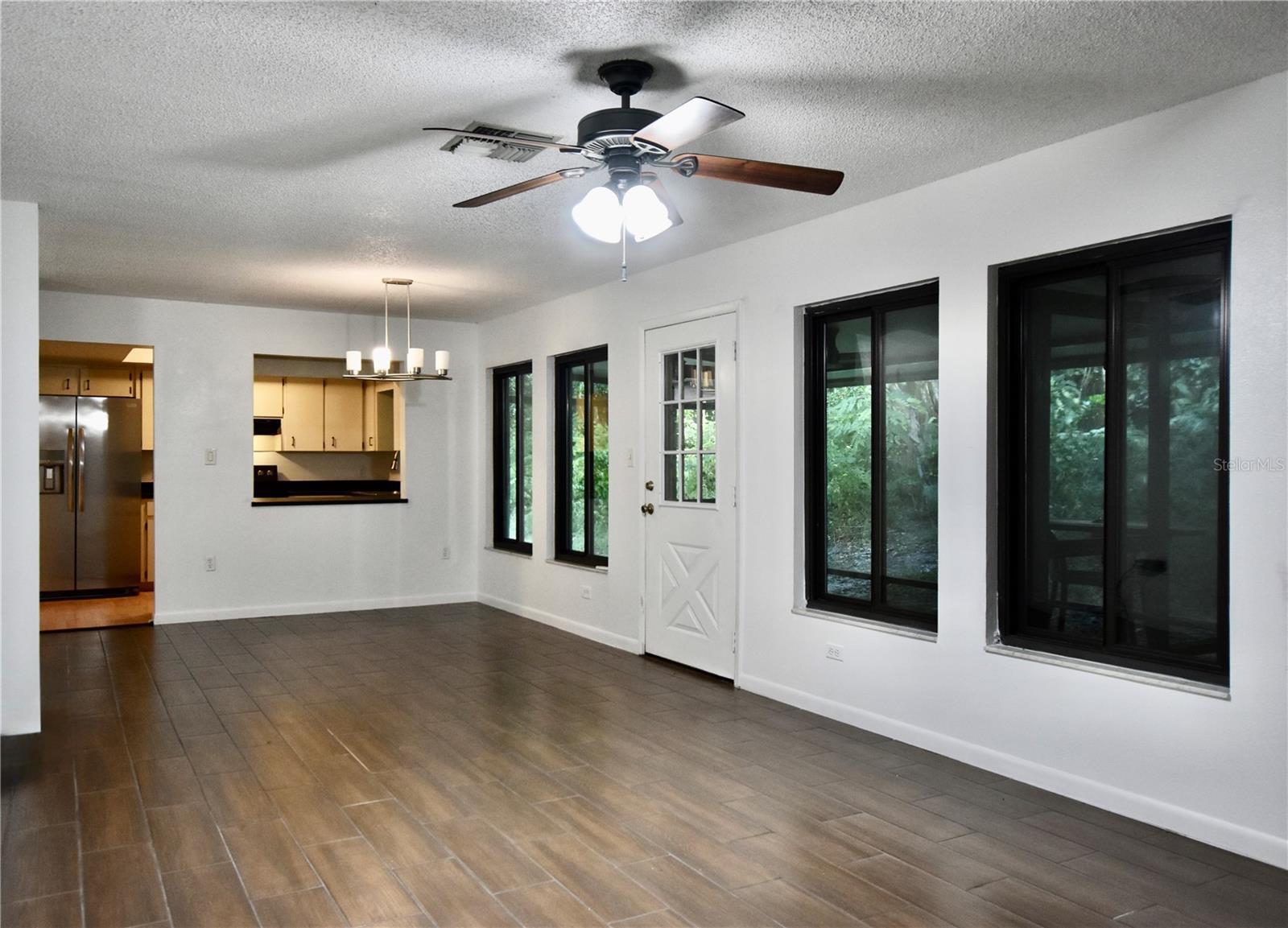 Half Duplex at 361 LAKE HARRIS DR, LAKELAND, photo 8 of 35