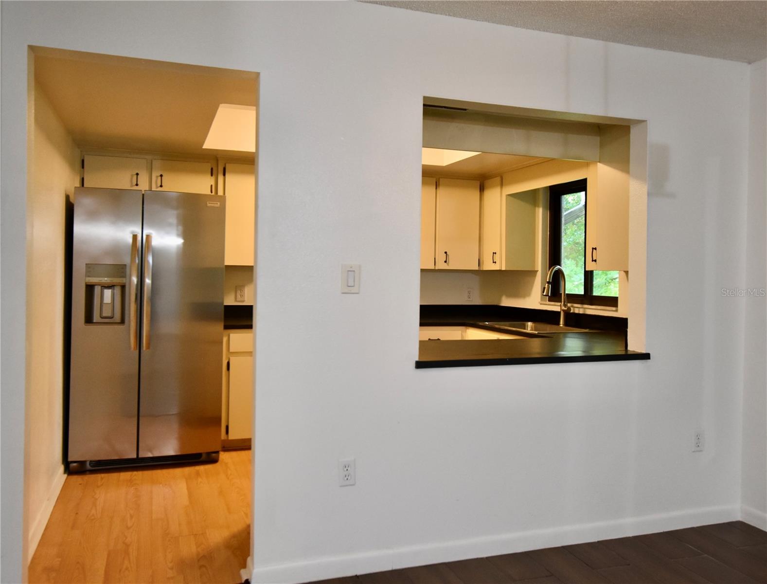 Kitchen - 361 LAKE HARRIS DR, LAKELAND