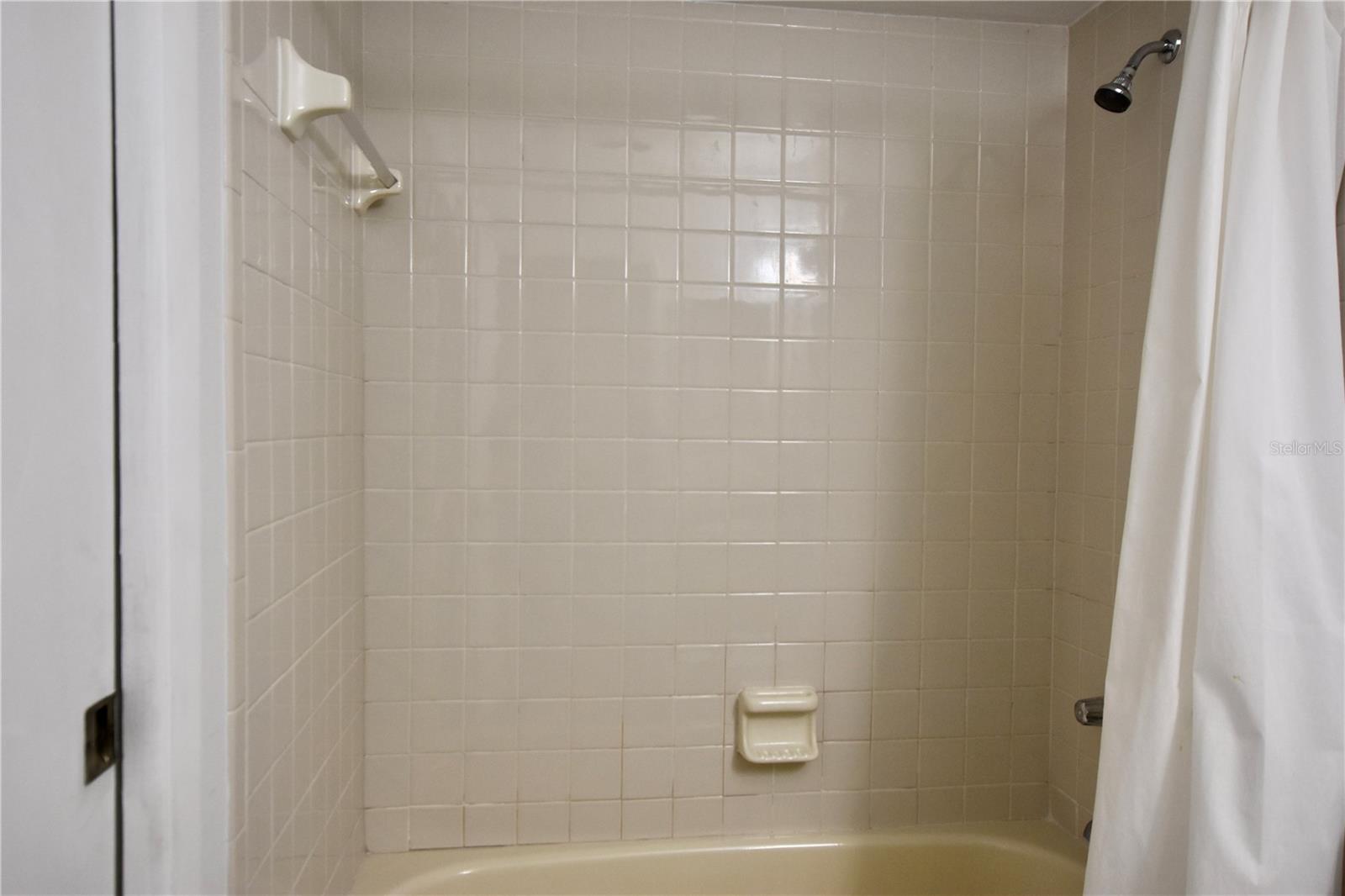 Half Duplex at 361 LAKE HARRIS DR, LAKELAND, photo 25 of 35