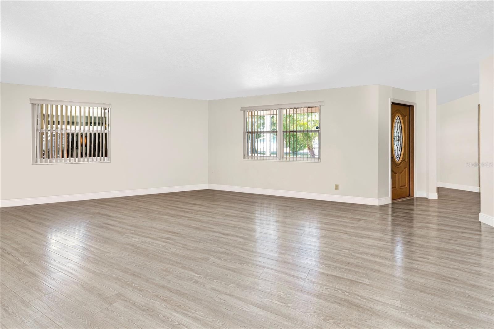 Single Family Residence at 7913 BEASLEY RD, TAMPA, photo 7 of 49
