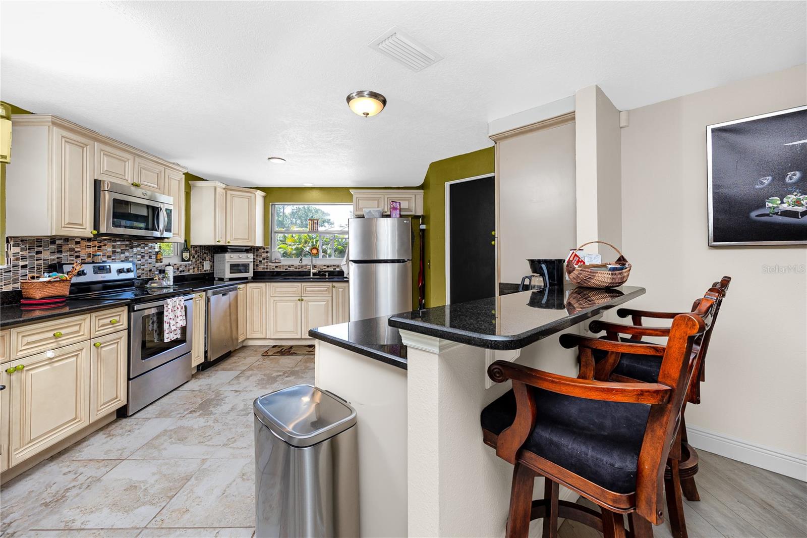 Single Family Residence at 7913 BEASLEY RD, TAMPA, photo 11 of 49