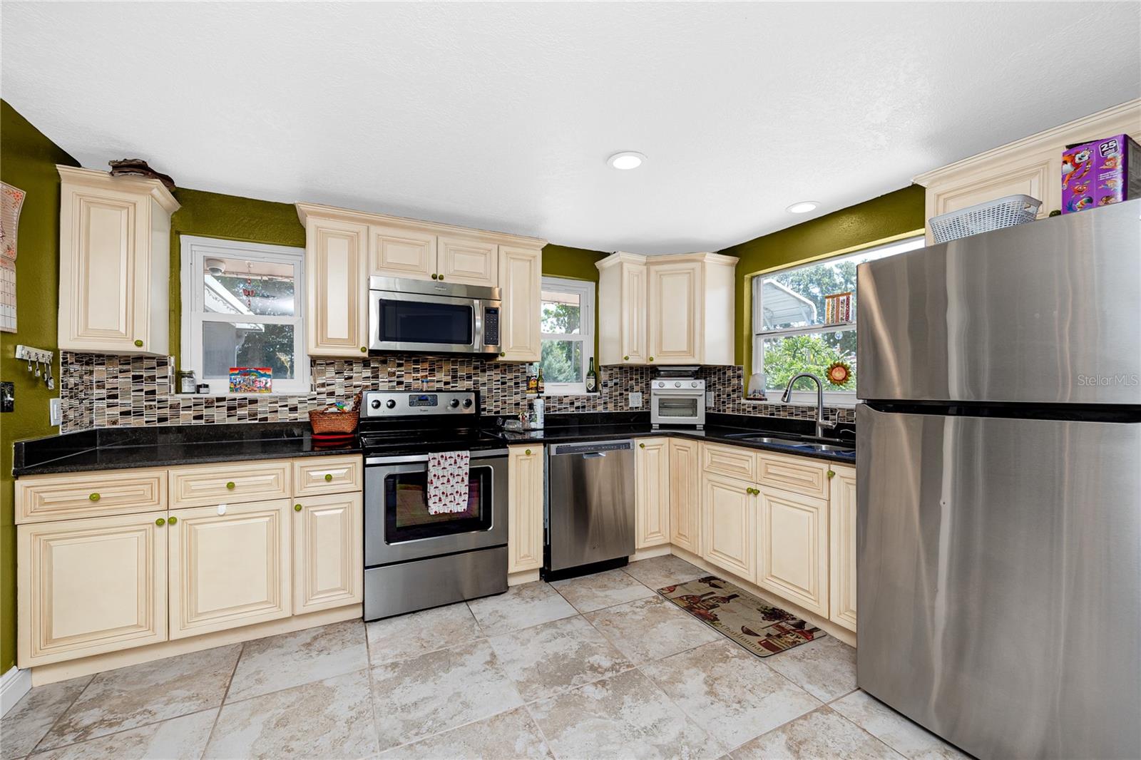 Single Family Residence at 7913 BEASLEY RD, TAMPA, photo 14 of 49