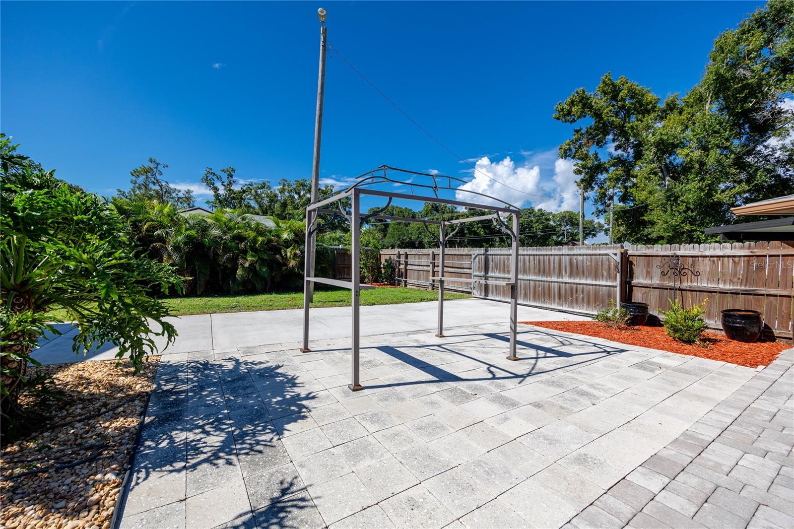 Single Family Residence at 7913 BEASLEY RD, TAMPA, photo 37 of 49