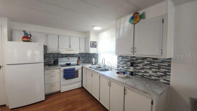Manufactured Home at 1414 21ST AVENUE DR W, BRADENTON, photo 4 of 18