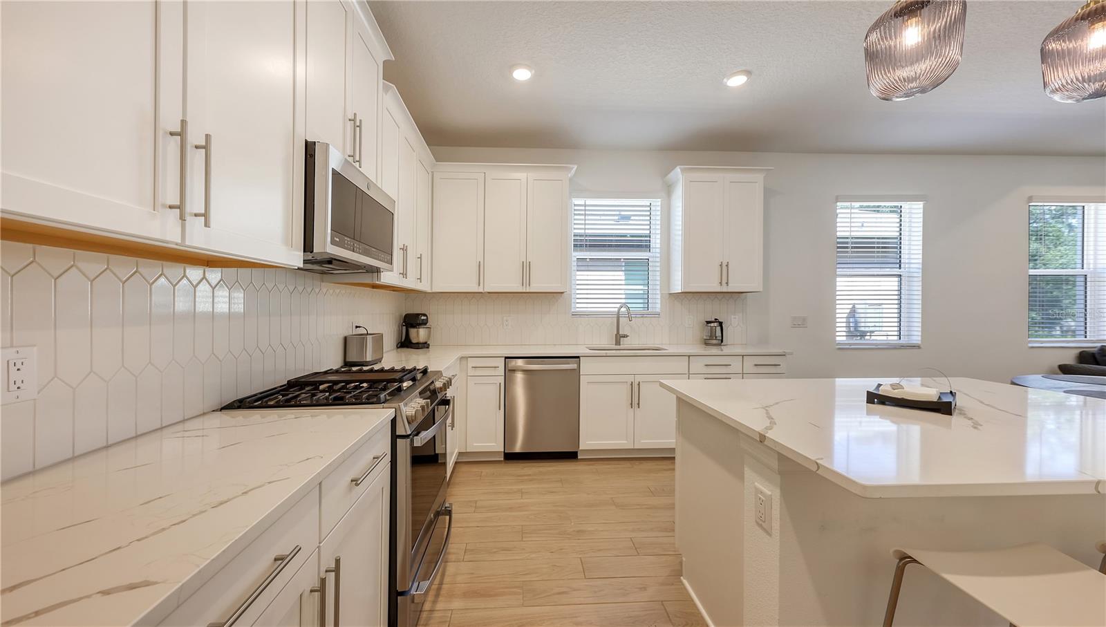 Villa at 18102 CHERISHED LOOP, BRADENTON, photo 12 of 41