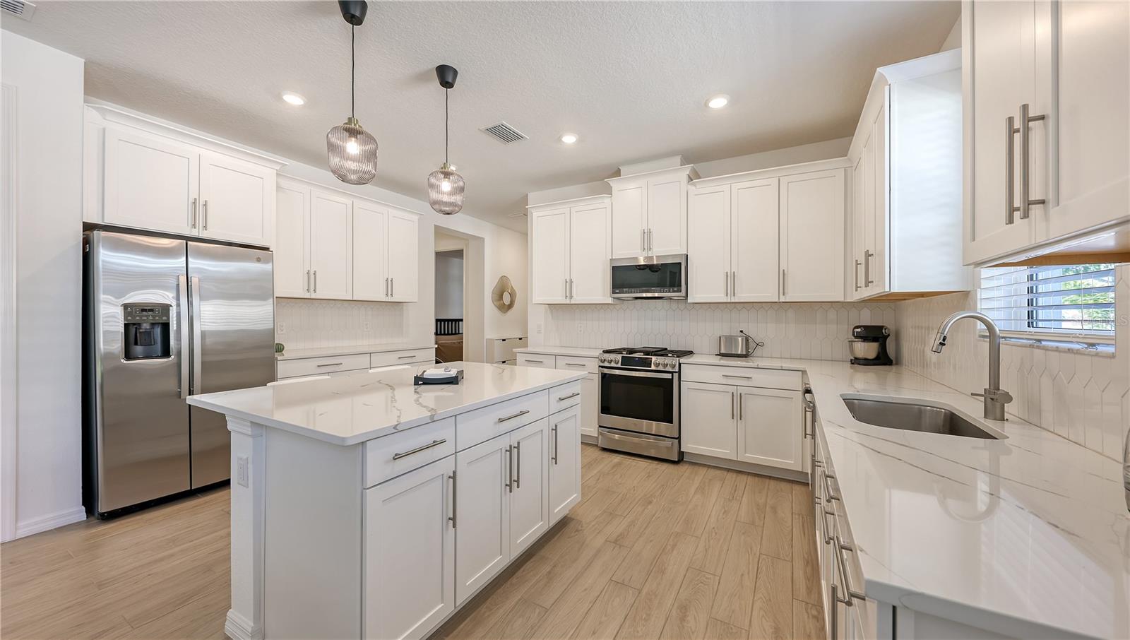 Villa at 18102 CHERISHED LOOP, BRADENTON, photo 14 of 41
