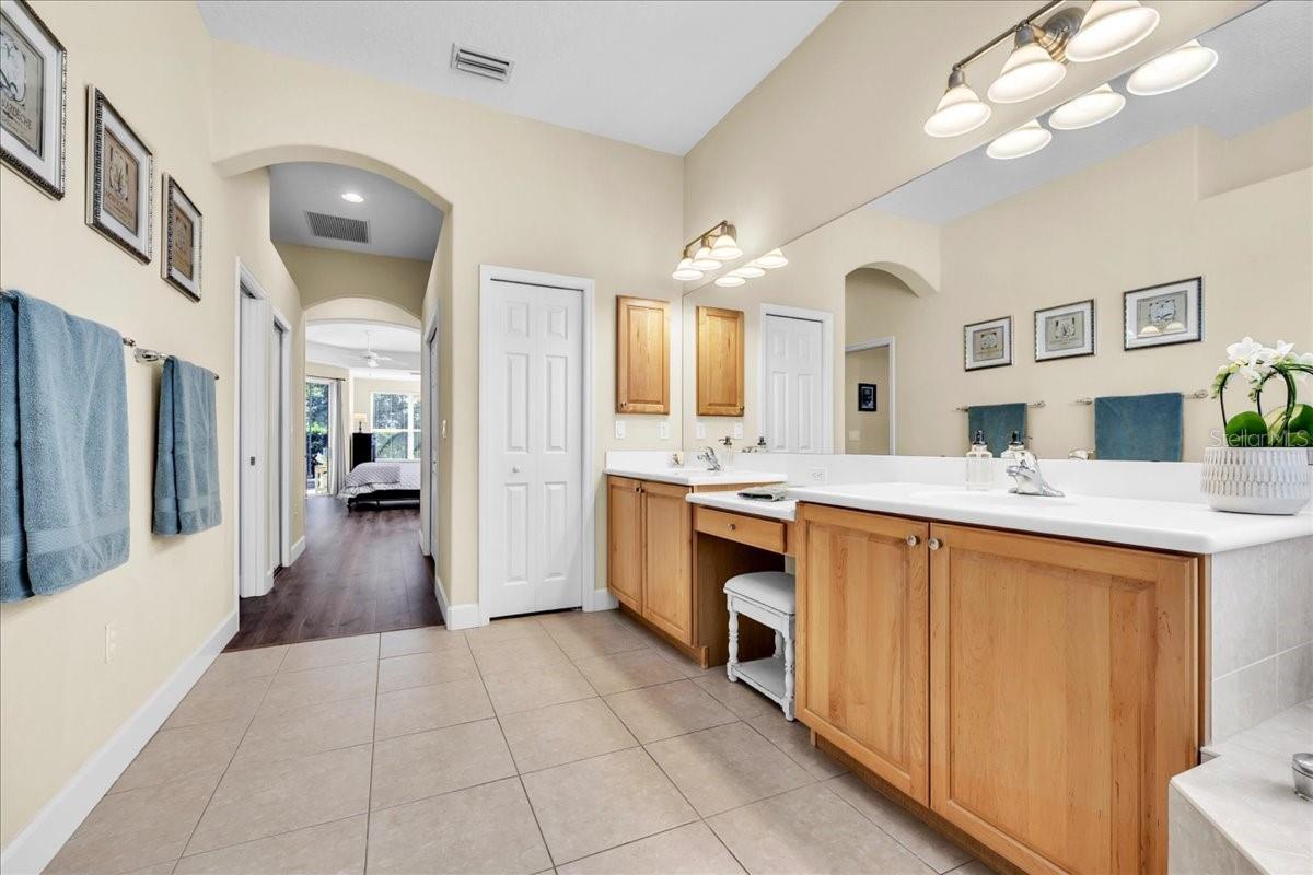 Single Family Residence at 14724 2ND AVENUE CIR NE, BRADENTON, photo 43 of 94