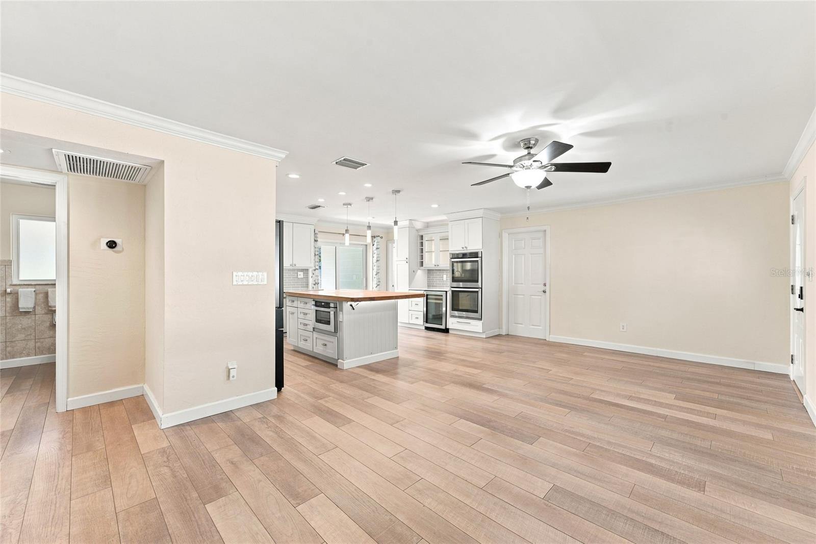 Single Family Residence at 1864 74TH AVE N, ST PETERSBURG, photo 20 of 42