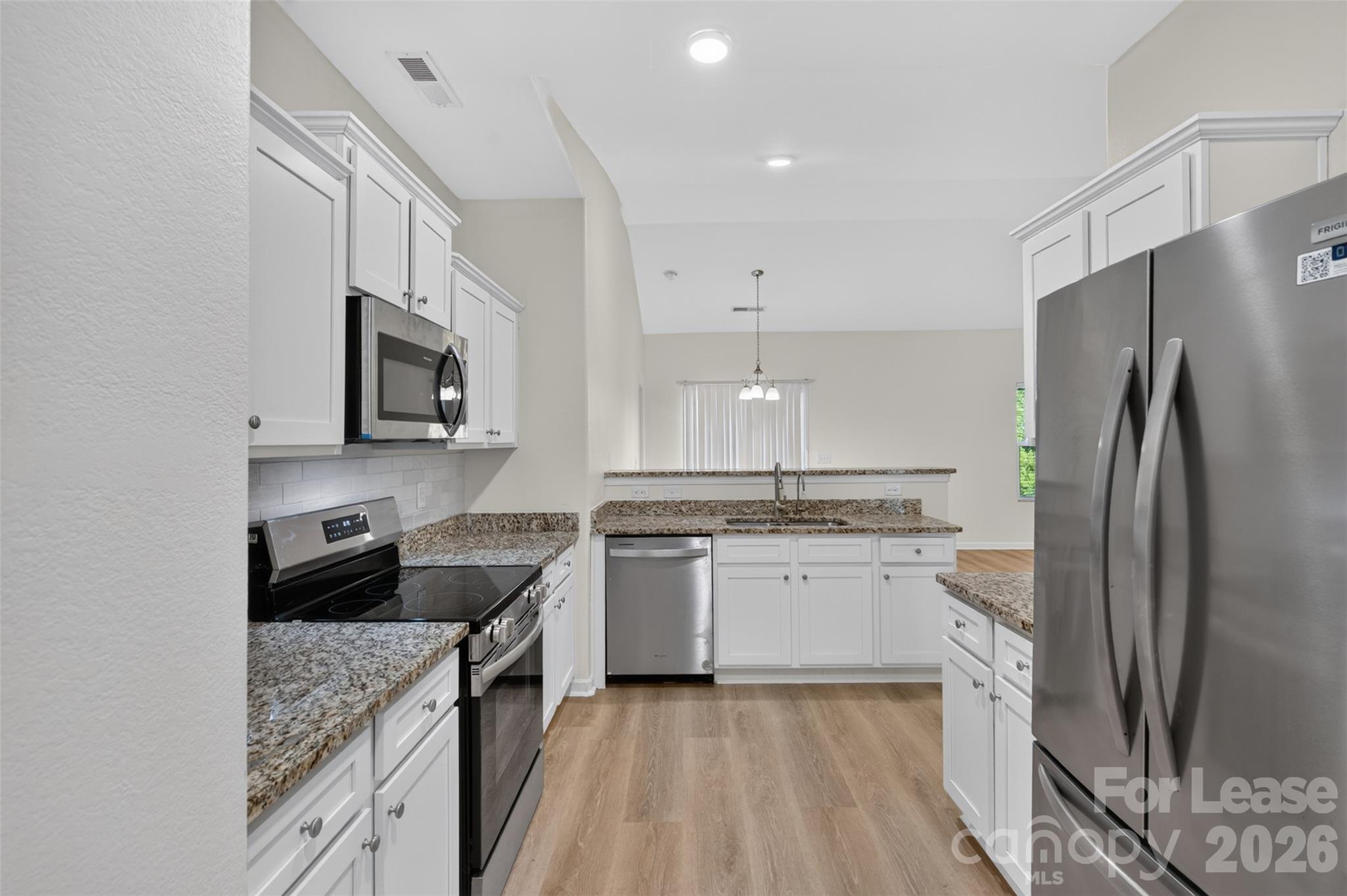 Single Family Residence at 6117 Purbeck Way, Charlotte, photo 14 of 30