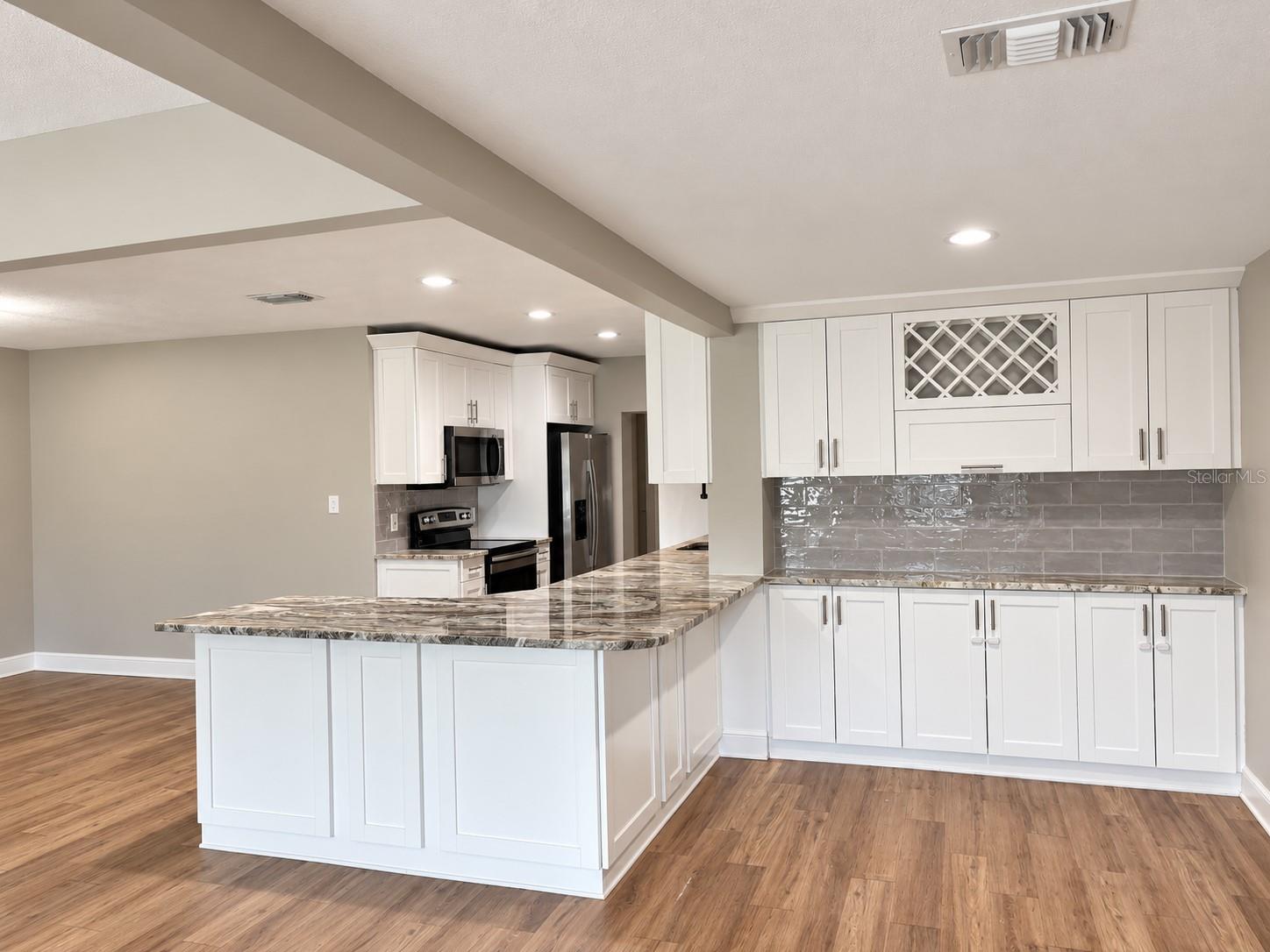 Single Family Residence at 3440 18TH ST N, ST PETERSBURG, photo 4 of 14