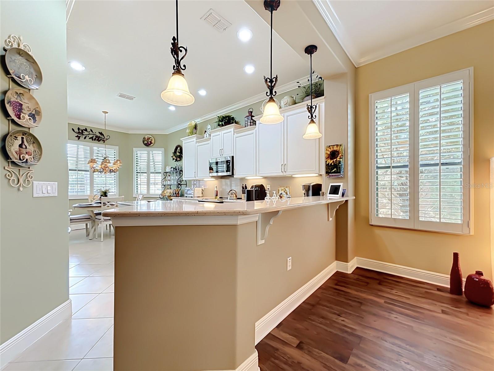 Kitchen Breakfast Bar - 265 INDIAN WELLS AVE, POINCIANA