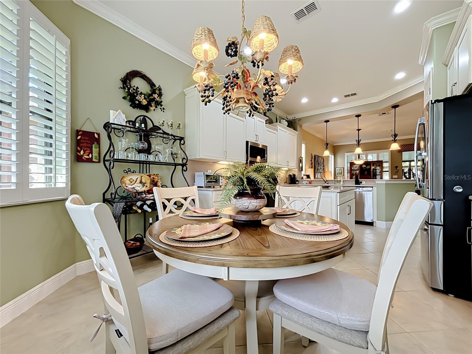 Kitchen Nook - 265 INDIAN WELLS AVE, POINCIANA