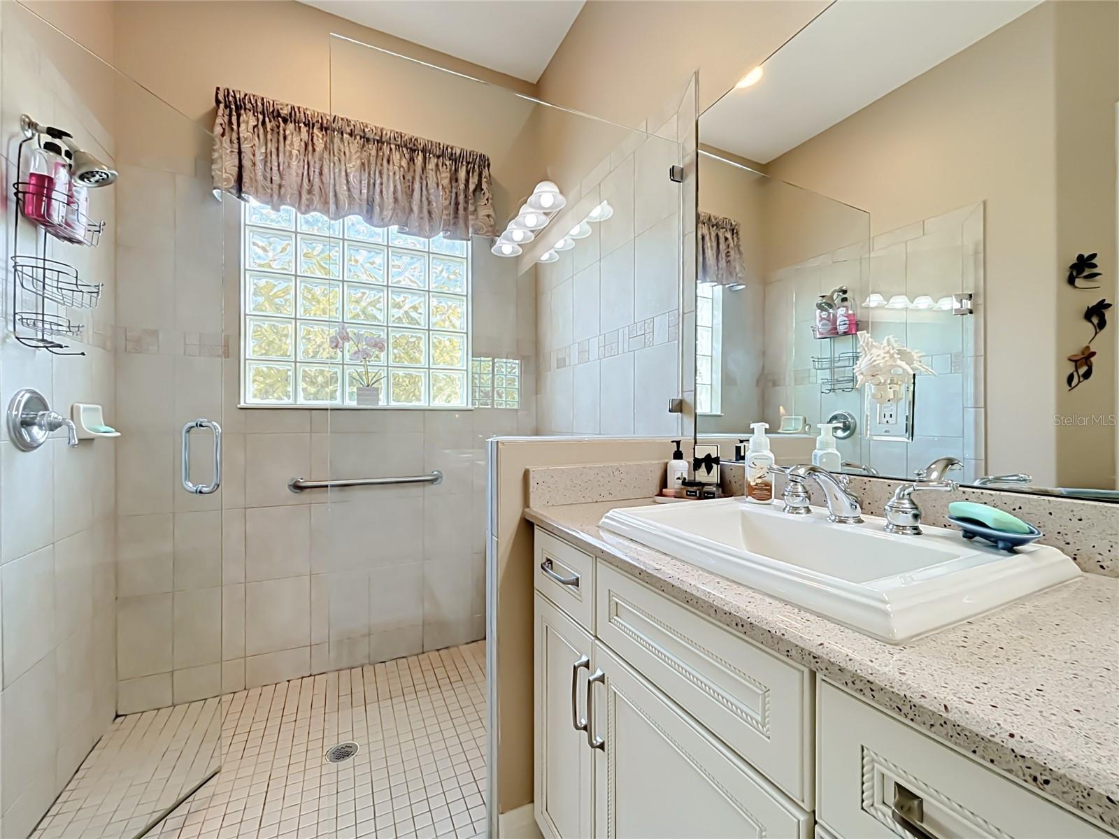 Large Walk In Closet w Organizer - 265 INDIAN WELLS AVE, POINCIANA