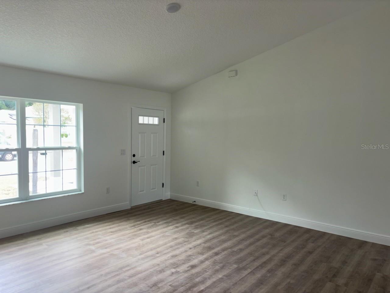 Single Family Residence at 8976 N CREEK WAY, DUNNELLON, photo 8 of 29