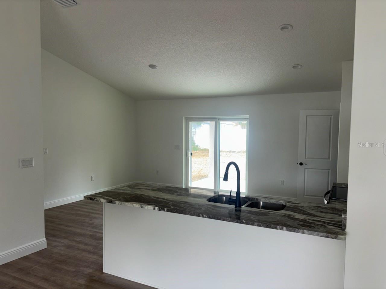 Single Family Residence at 8976 N CREEK WAY, DUNNELLON, photo 10 of 29