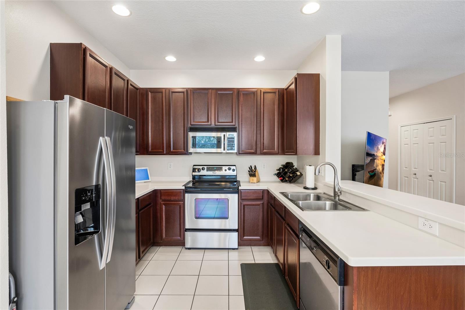 Condominium at 9420 GEORGIAN PARK LN #103, TAMPA, photo 15 of 52