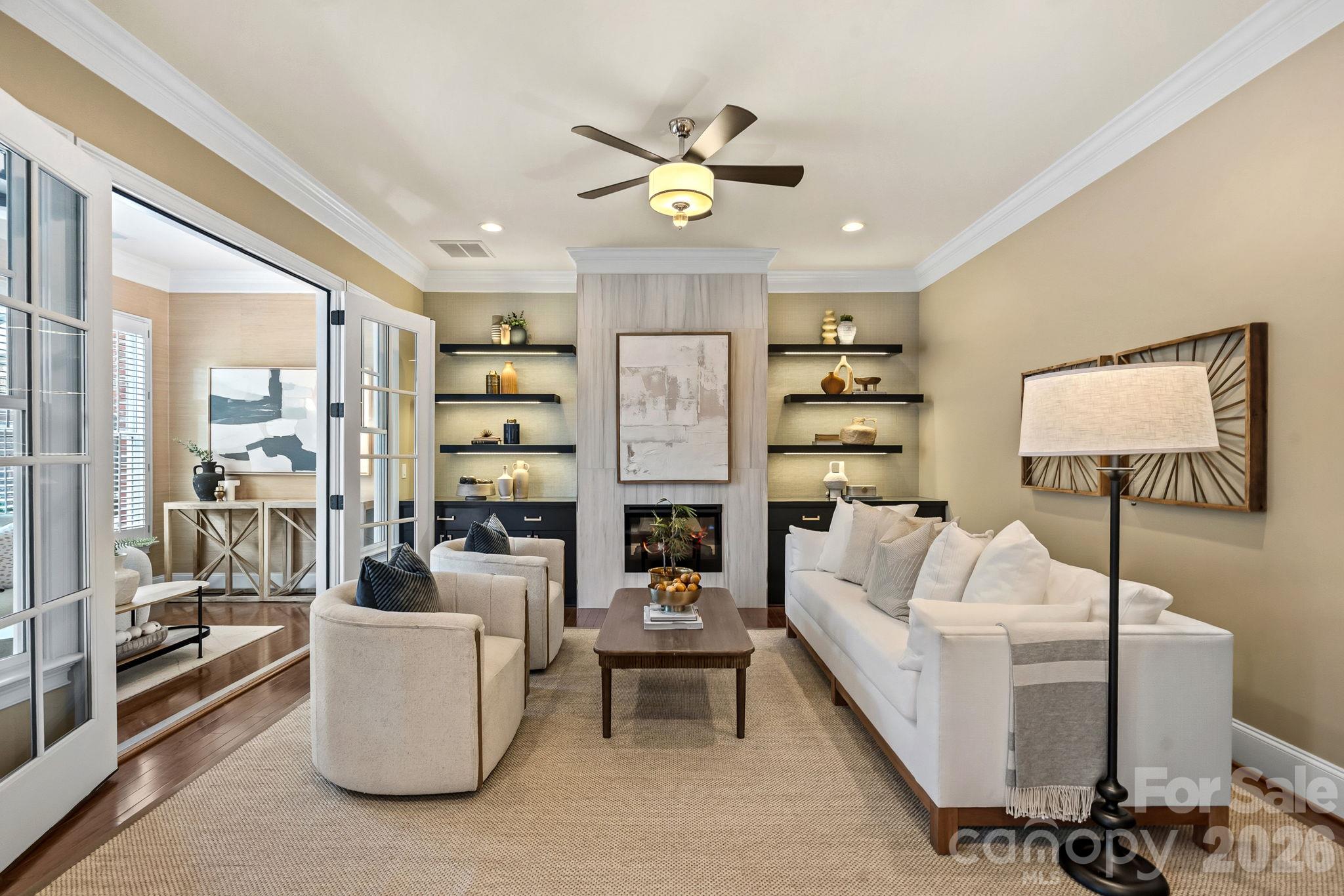 Family room - 6830 Louisburg Square Lane, Charlotte