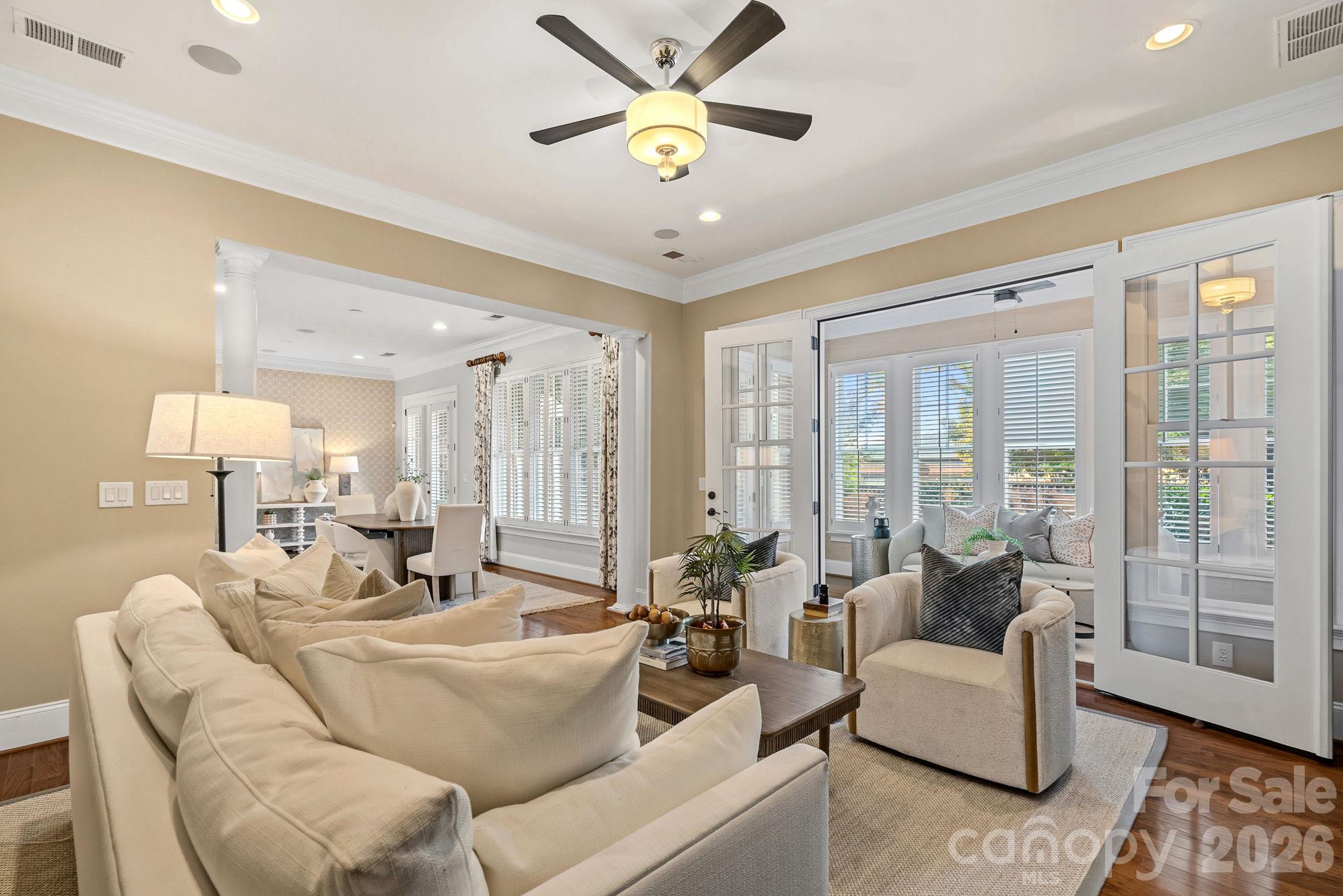 Family room - 6830 Louisburg Square Lane, Charlotte