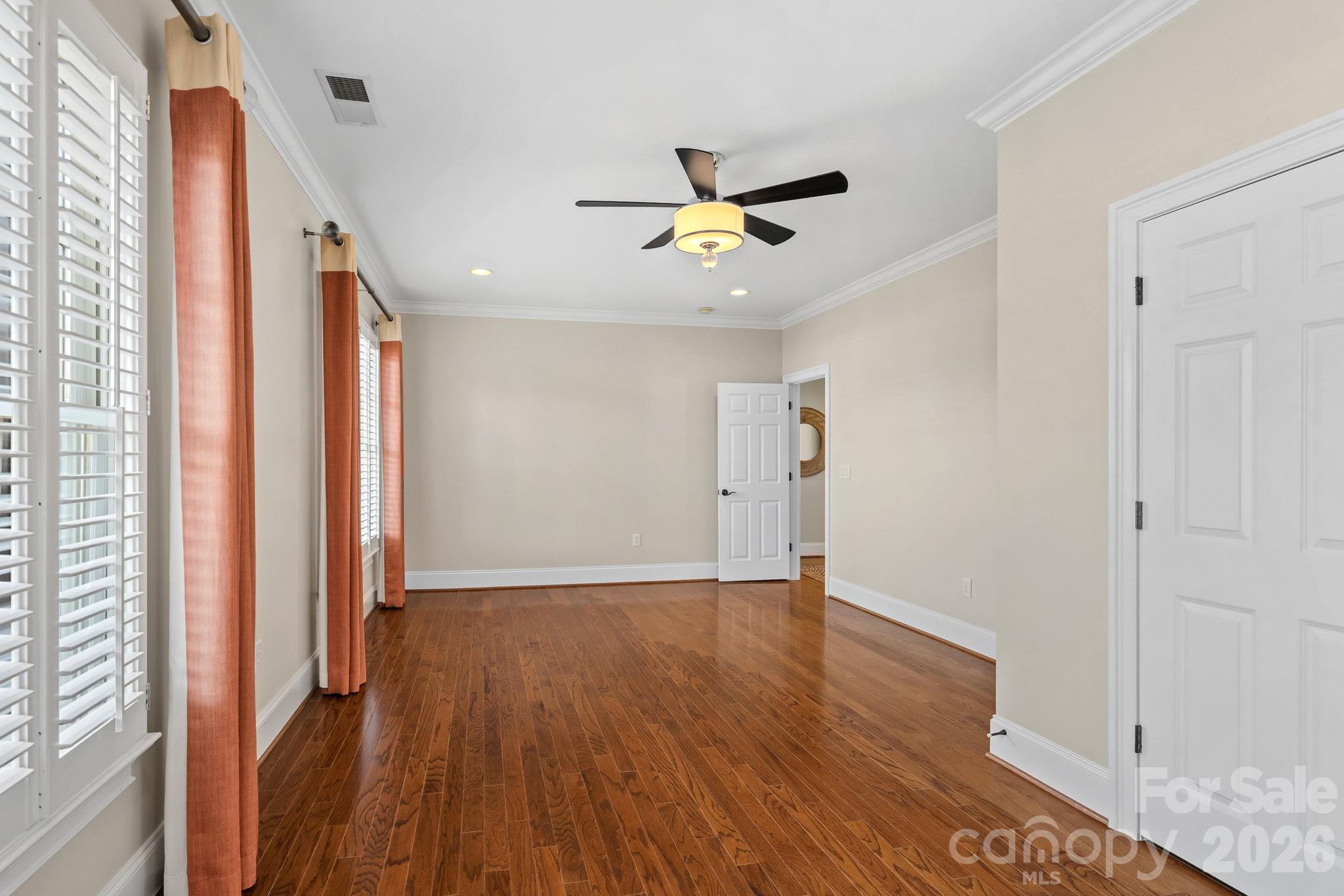 Townhouse at 6830 Louisburg Square Lane, Charlotte, photo 22 of 39