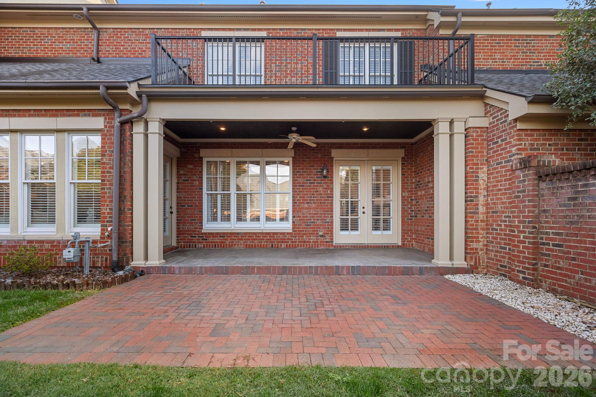 Townhouse at 6830 Louisburg Square Lane, Charlotte, photo 33 of 39