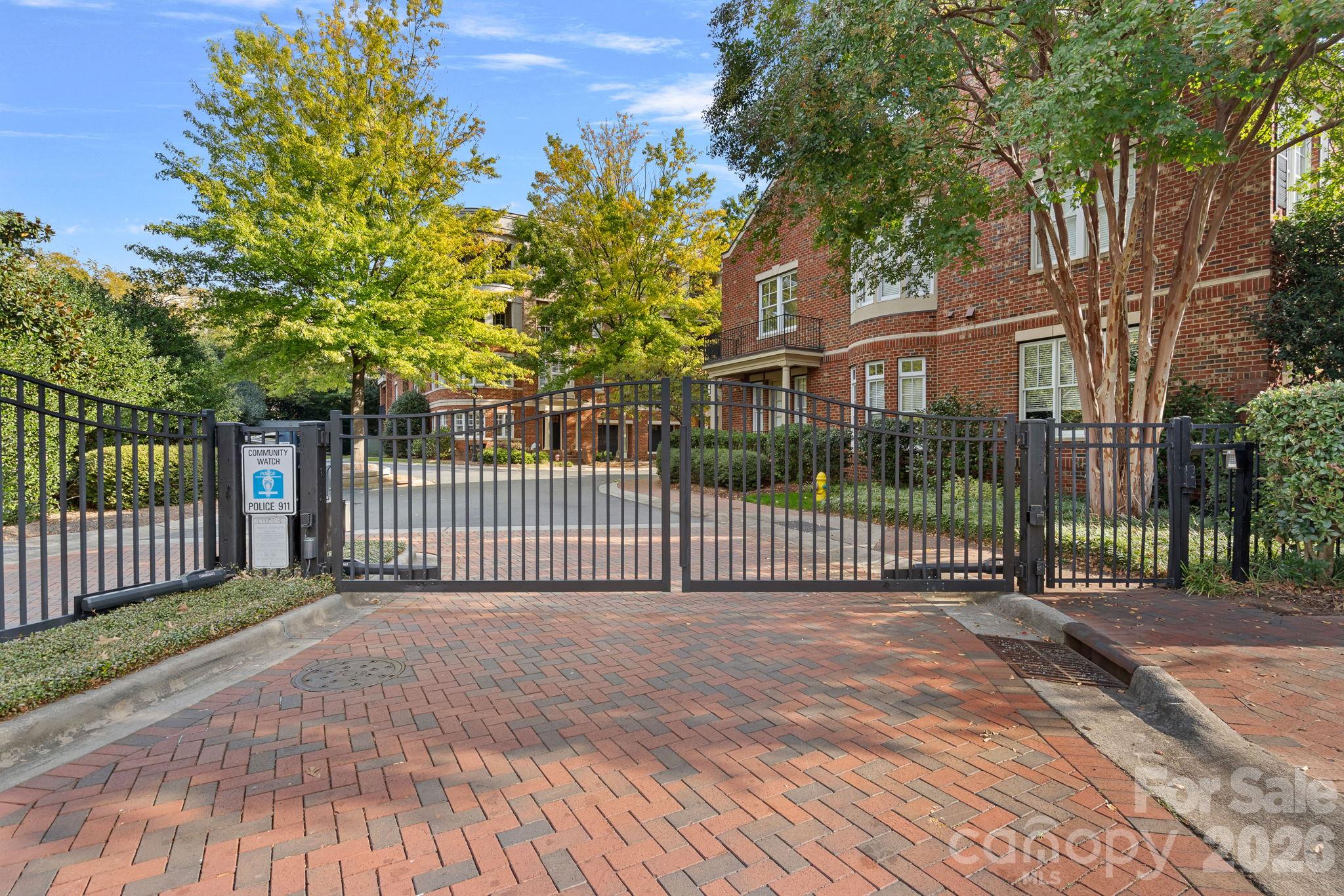 Gated community - 6830 Louisburg Square Lane, Charlotte