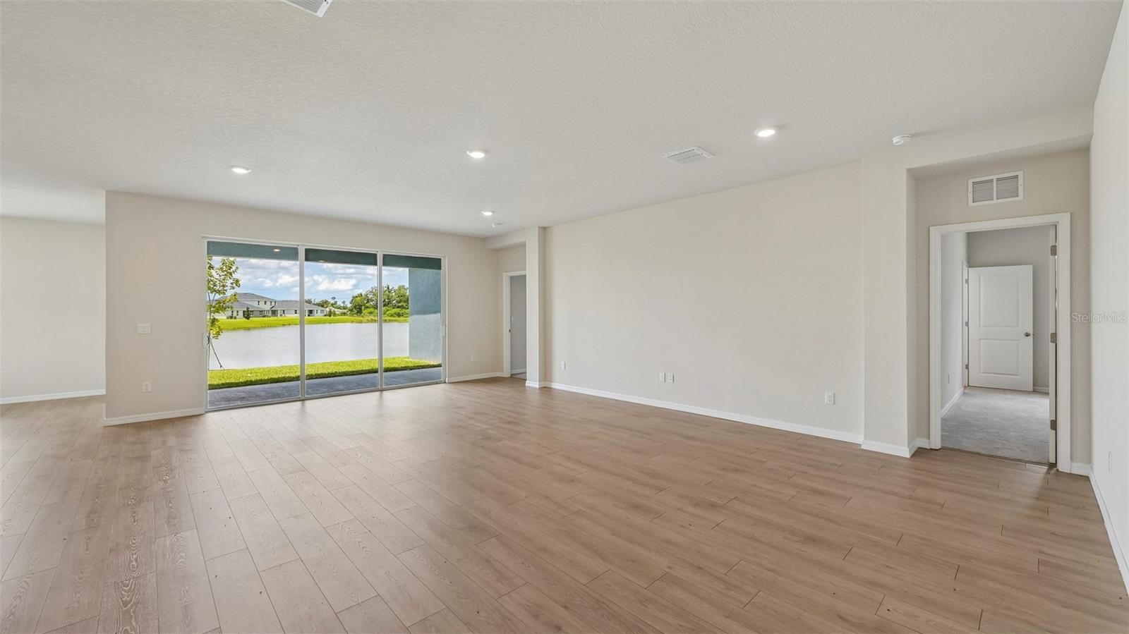 Single Family Residence at 10444 WOODLAND GARDEN WAY, PARRISH, photo 13 of 45