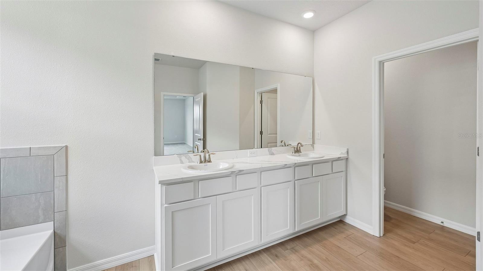 Single Family Residence at 10444 WOODLAND GARDEN WAY, PARRISH, photo 18 of 45