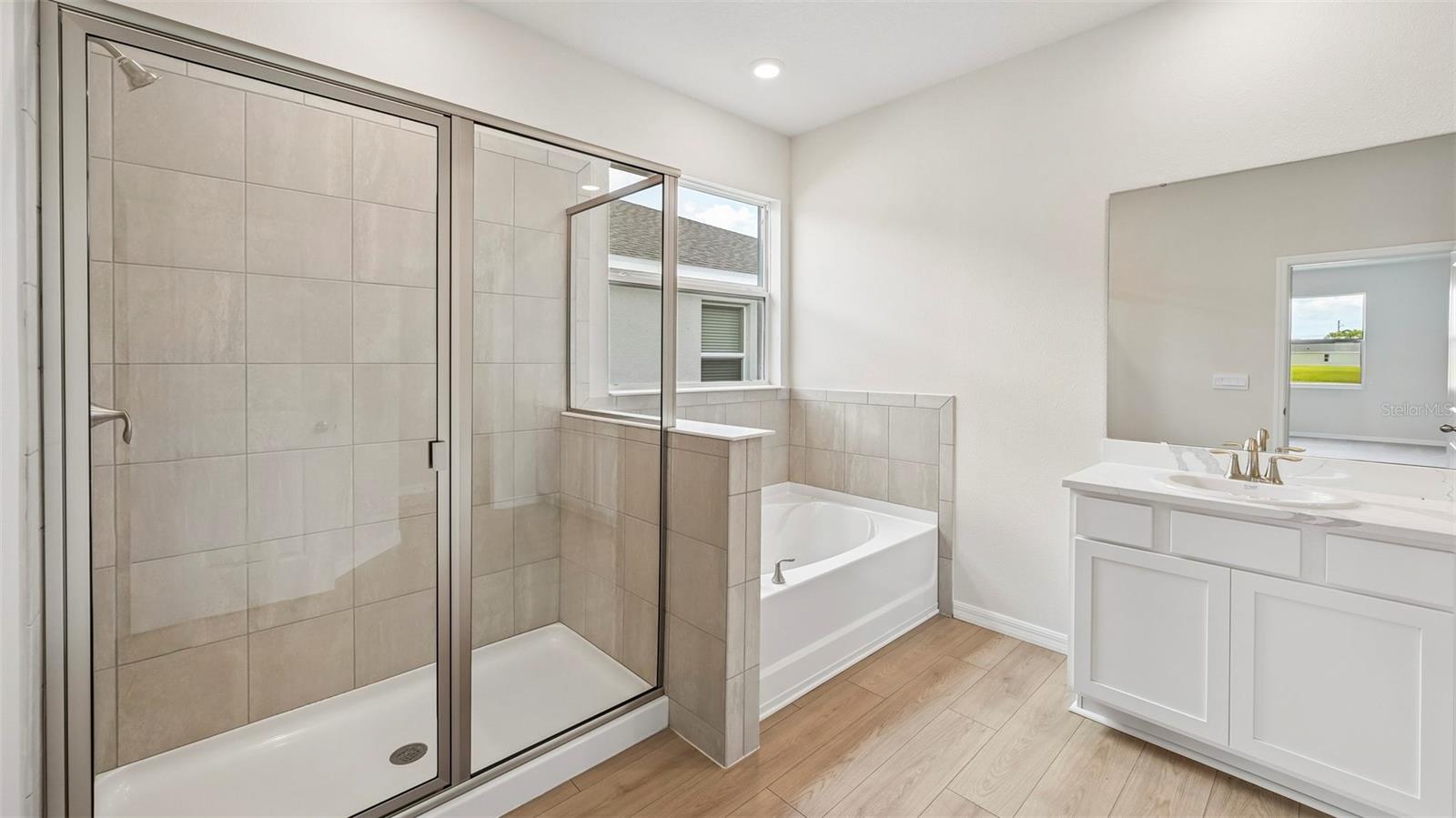 Single Family Residence at 10444 WOODLAND GARDEN WAY, PARRISH, photo 19 of 45