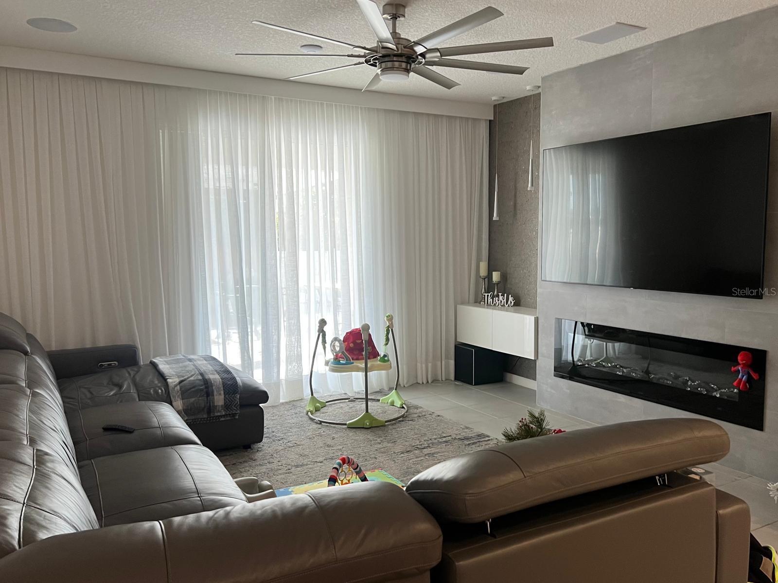 Single Family Residence at 731 BIRCH HOLLOW DR, APOPKA, photo 5 of 16