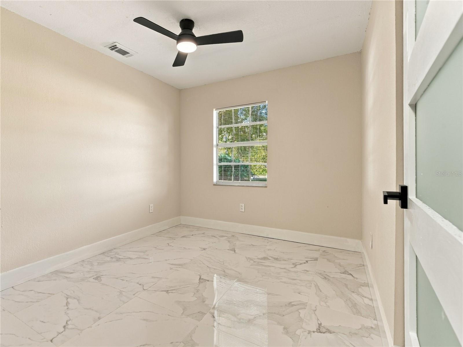 Single Family Residence at 1507 W PERDIZ ST, TAMPA, photo 7 of 37