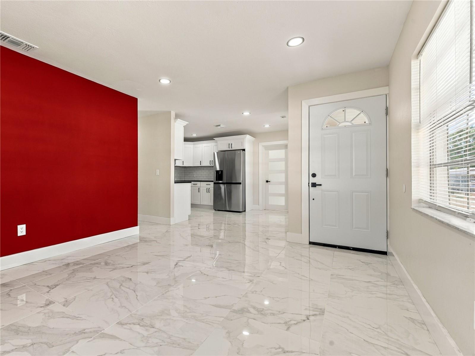 Single Family Residence at 1507 W PERDIZ ST, TAMPA, photo 9 of 37