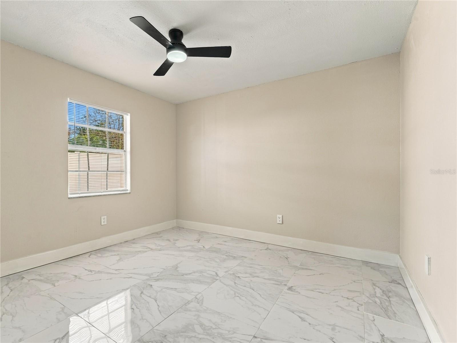 Single Family Residence at 1507 W PERDIZ ST, TAMPA, photo 18 of 37