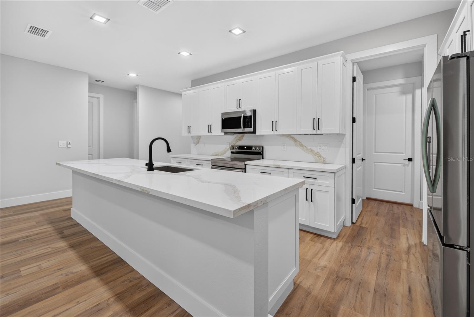 Single Family Residence at 13855 SW 110TH PL, DUNNELLON, photo 5 of 30