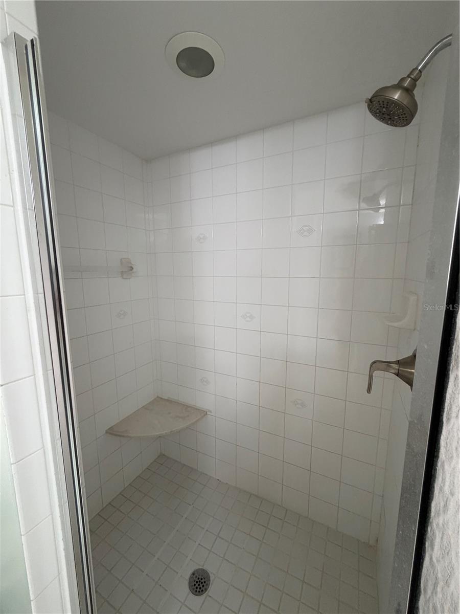 Master Shower - 1019 GARDENIA ST, SEBASTIAN