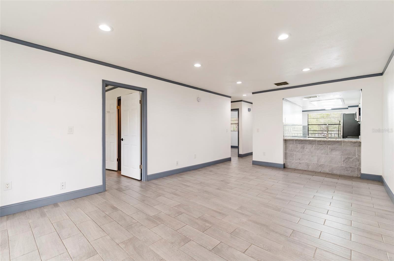 Condominium at 2275 62ND AVE N #5202, ST PETERSBURG, photo 13 of 27