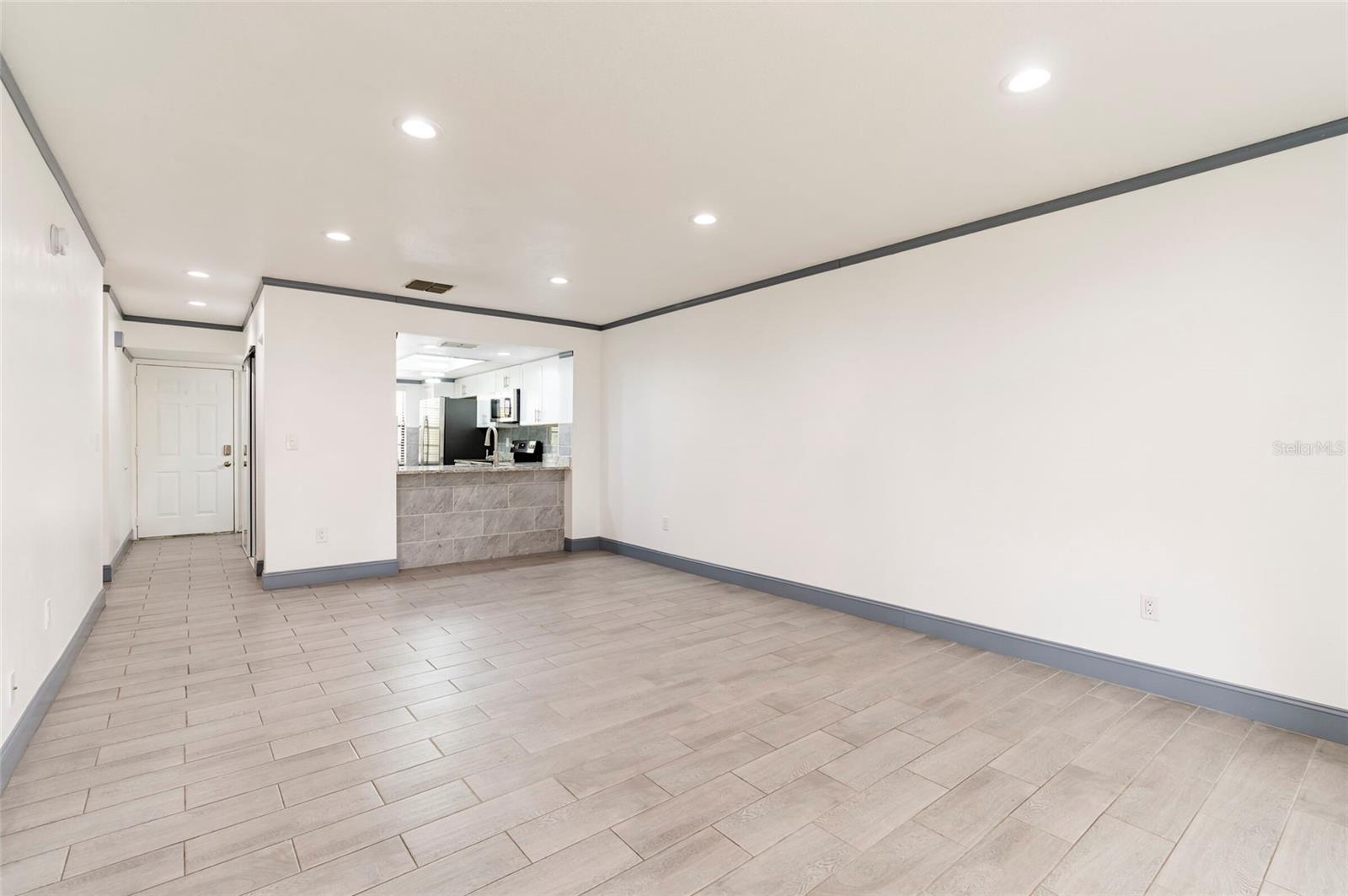 Condominium at 2275 62ND AVE N #5202, ST PETERSBURG, photo 14 of 27