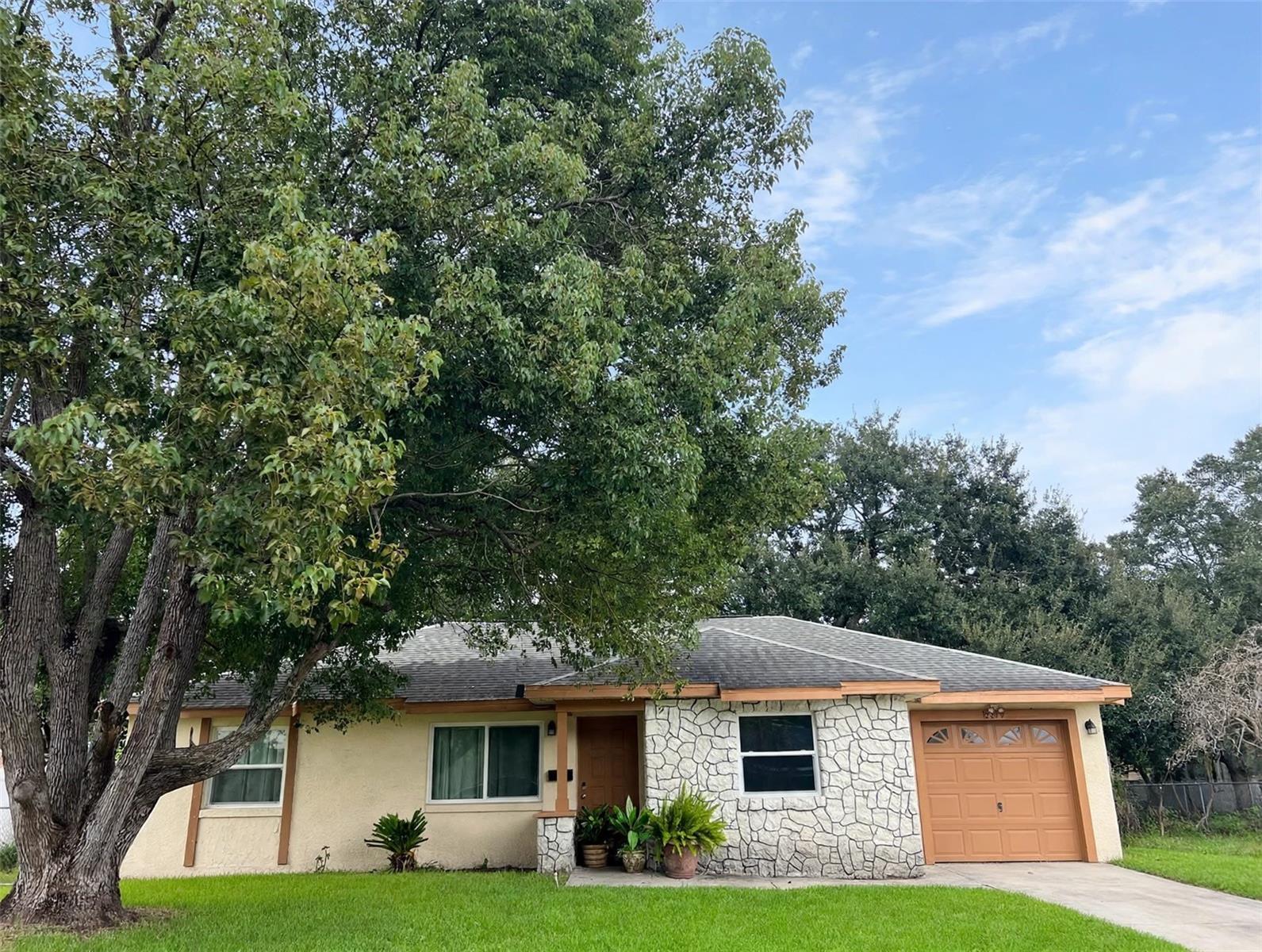 12849 MONTANA WOODS LN
