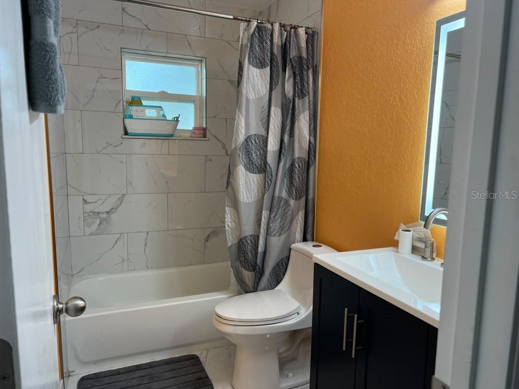 Single Family Residence at 12849 MONTANA WOODS LN, ORLANDO, photo 7 of 13
