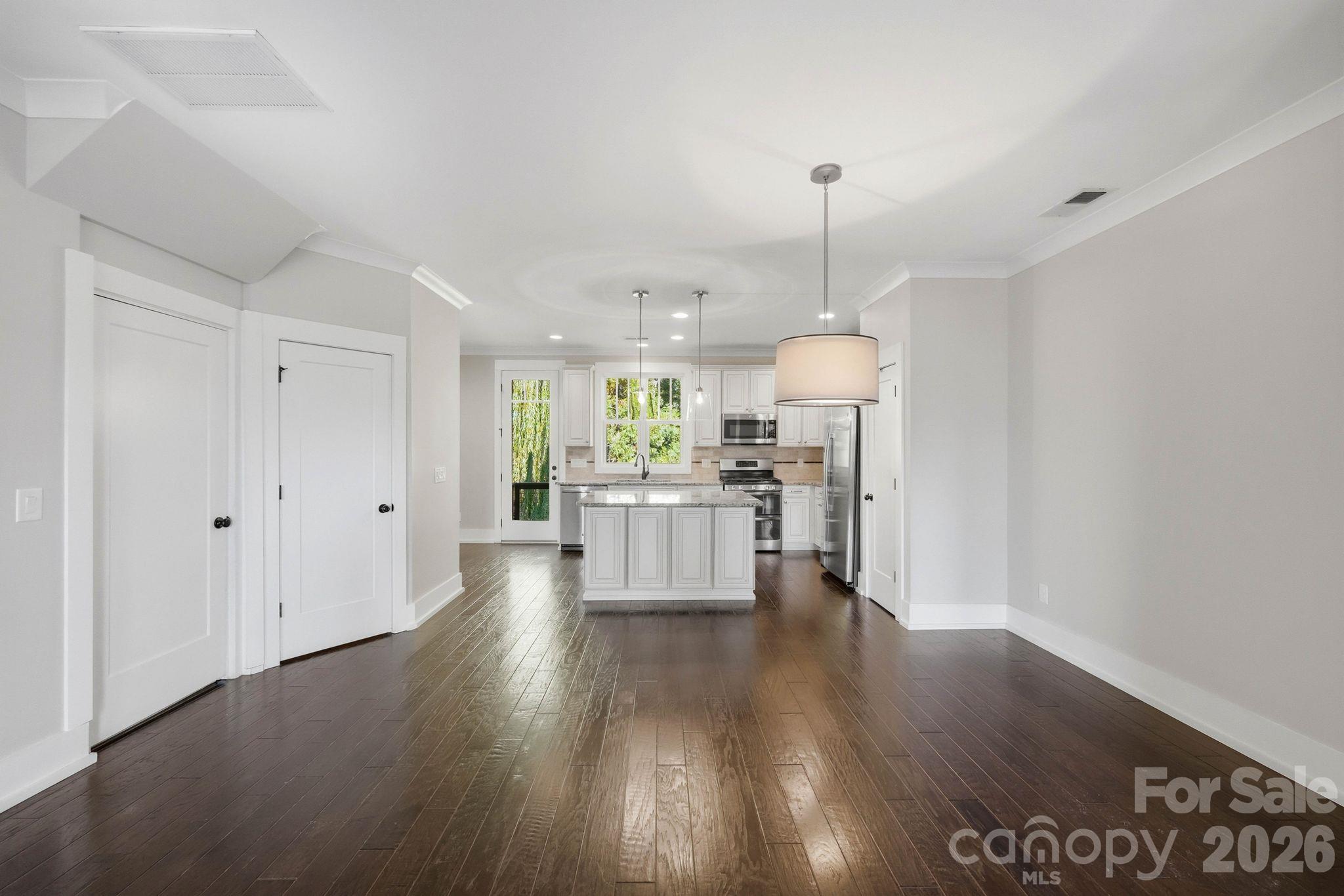 Living Room - 1644 Kenilworth Avenue, Charlotte