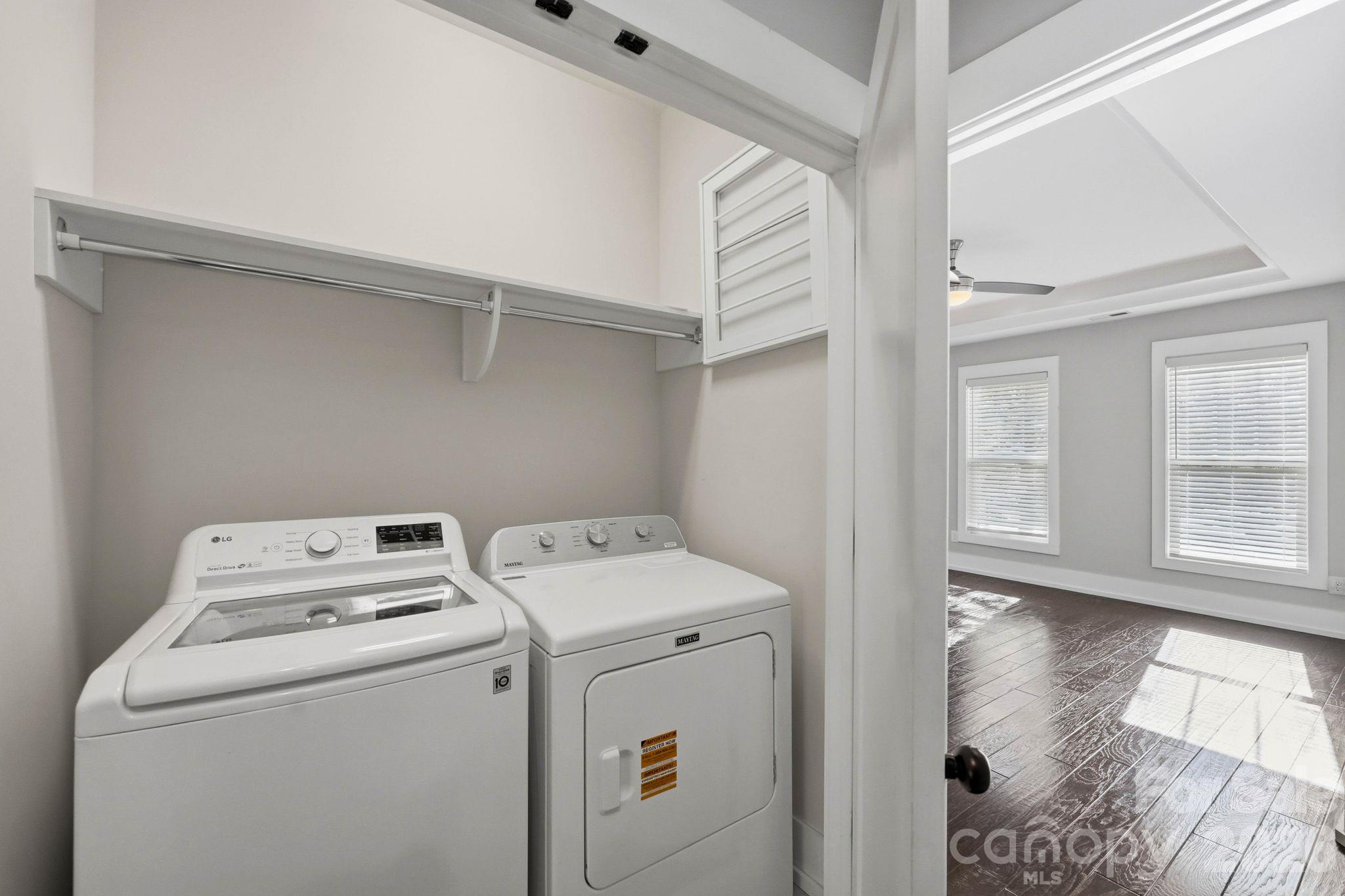 Laundry Upper Level - 1644 Kenilworth Avenue, Charlotte
